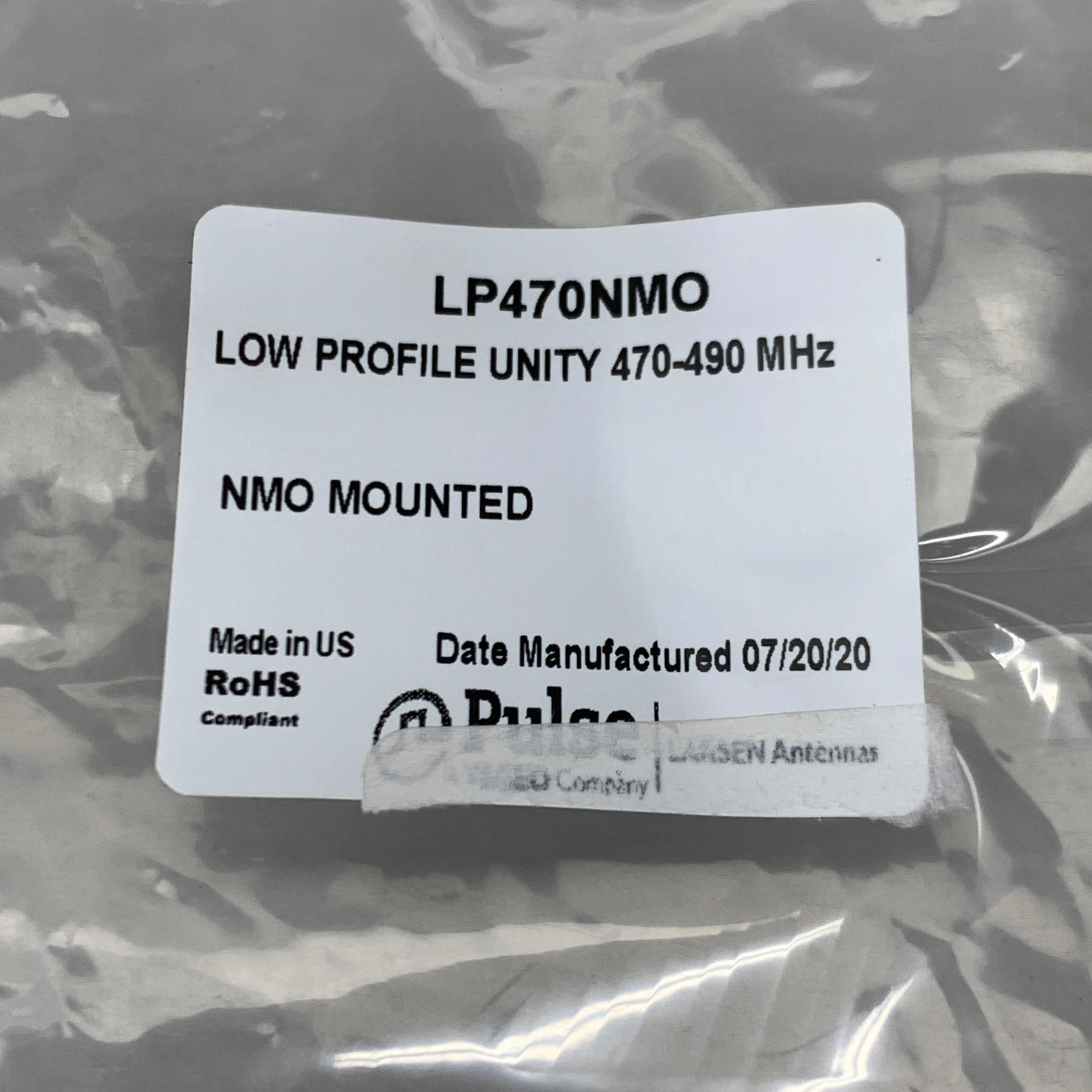 PULSE Black Low Profile Unity Gain Antenna for 470-490 MHz LP470NMO