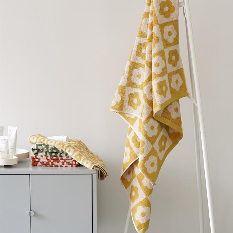Plaid Series Towel Bath Towel Cherry Blossom Absorbent Facial Towel