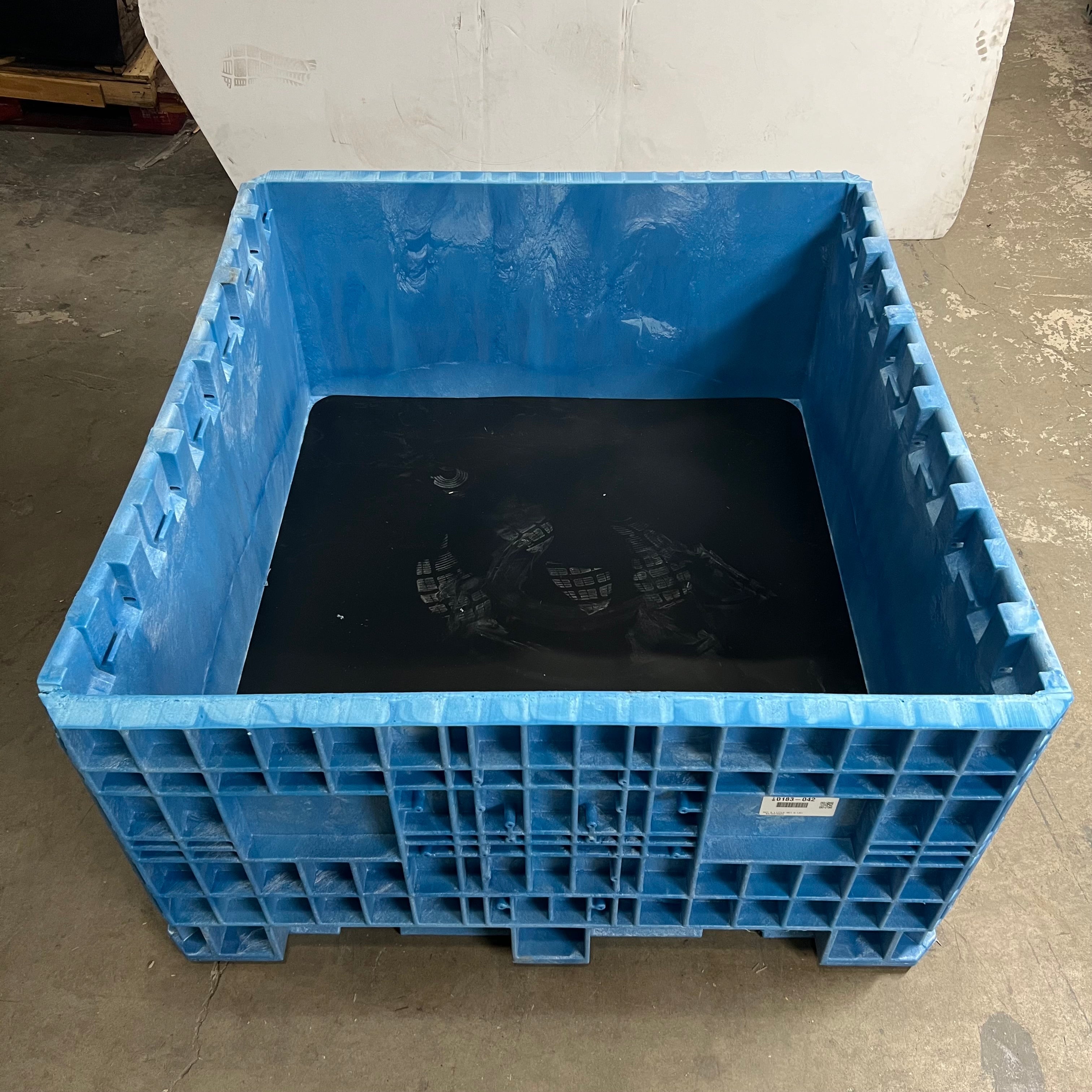 ZA@ ORBIS BULKPAK HDR Bulk Pallet Container Blue  HDRS4845-24-6 & DKBLUFXD WALL