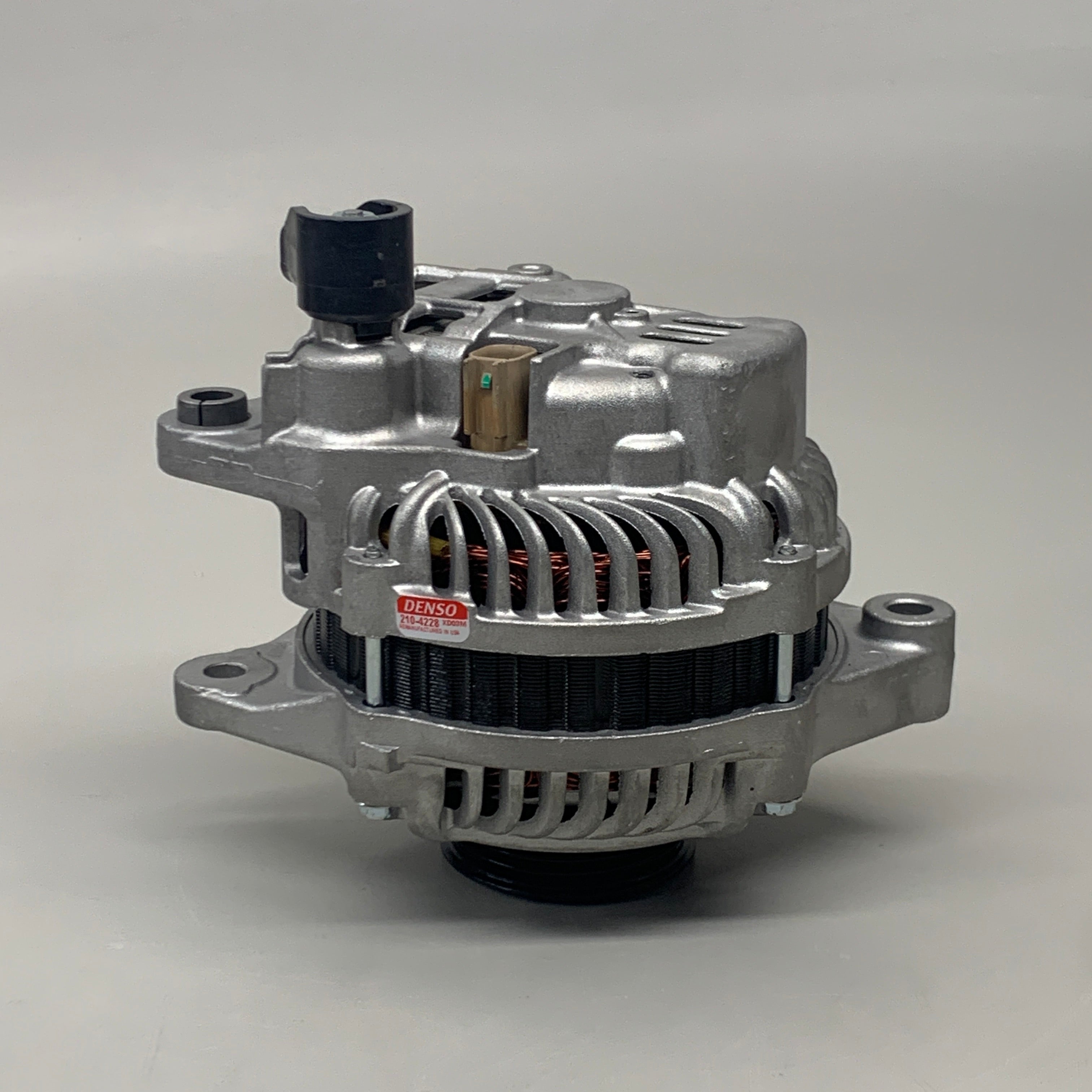 DENSO Alternator XD03M 210-4228 (Remanufactured)