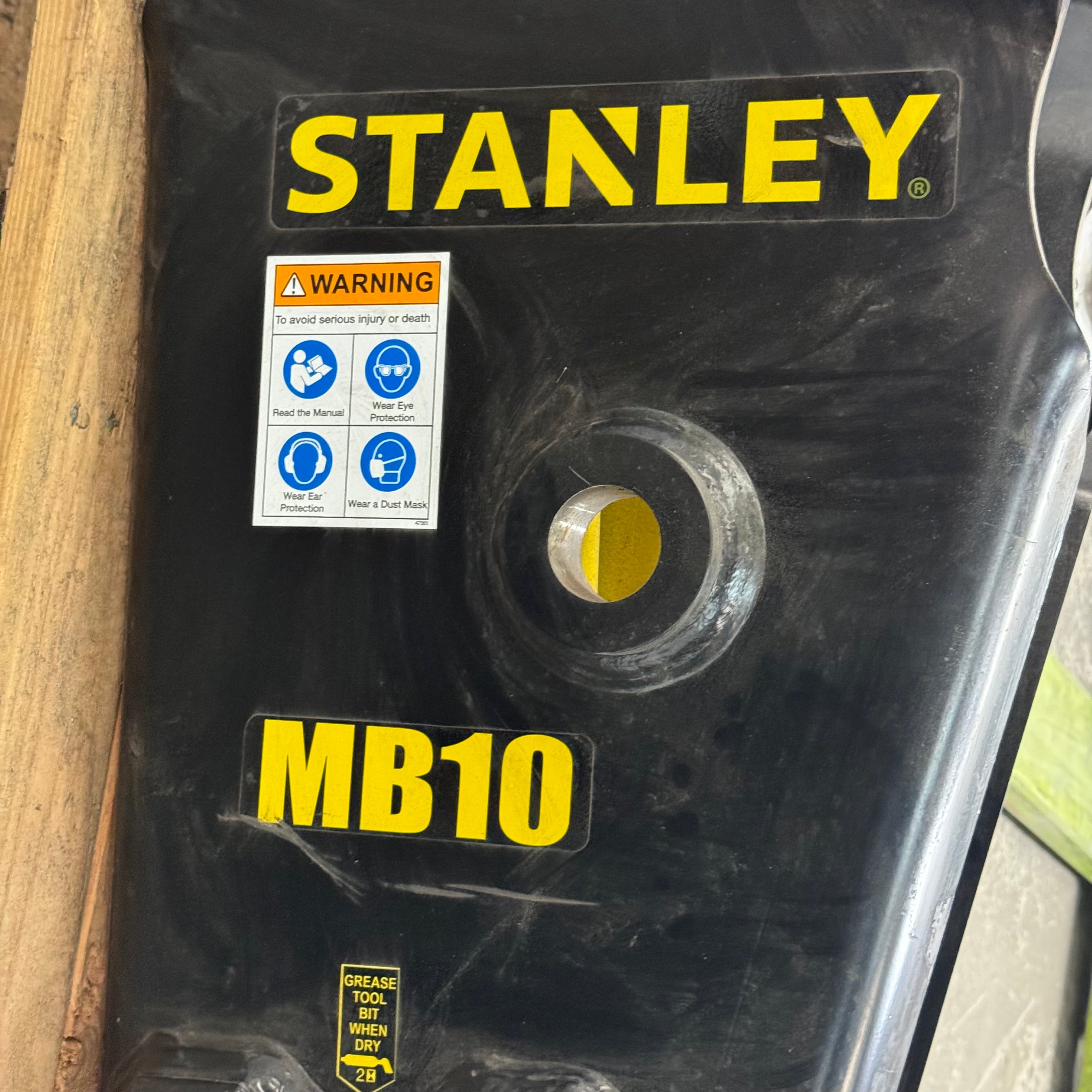 STANLEY Mounted Hydraulic Breaker 4-Position Cradle Bracket MB10E00