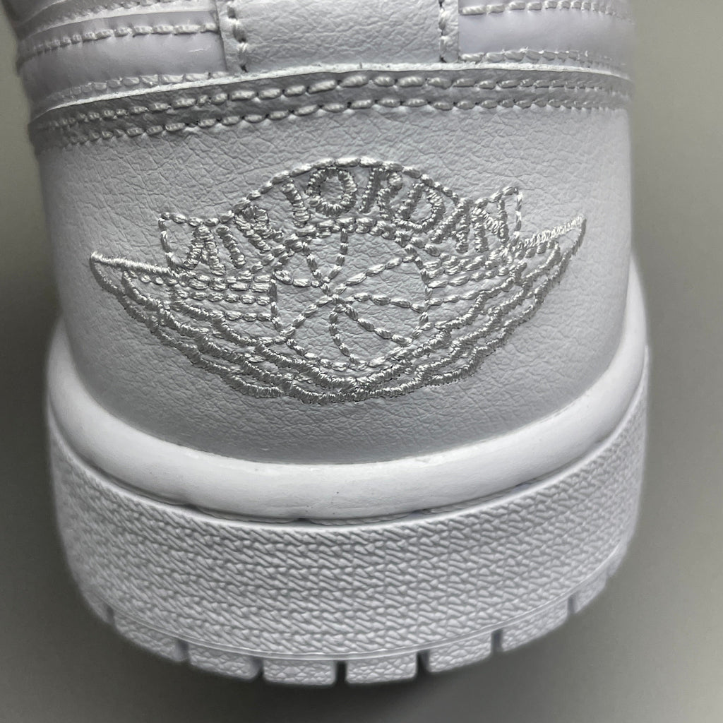 NIKE AIR JORDAN 1 Low Triple White Women's Sz 6.5 DV0990-111 (New in Box)