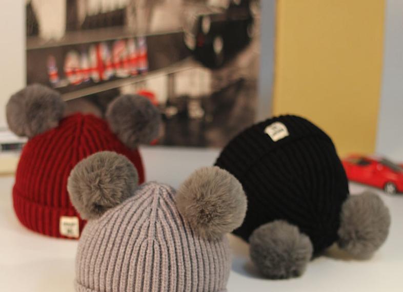 Modern Trend New Baby Beanies Hats Children Knitted Pompom Winter Autumn Cute Cap  Warm Girl Hat With Two Balls