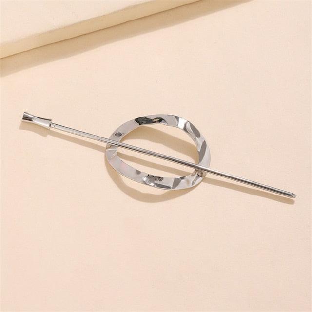 1 Pcs Women Metal Hairpin Retro Style Hair Sticks Hair Bun Cage with Stick Minimalist Hollow Vintage Hair Clips Fashion Hair Accessories for Women