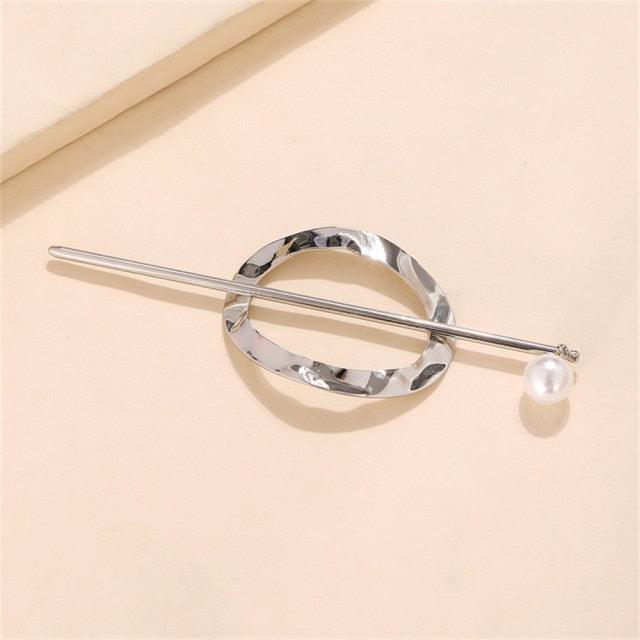1 Pcs Women Metal Hairpin Retro Style Hair Sticks Hair Bun Cage with Stick Minimalist Hollow Vintage Hair Clips Fashion Hair Accessories for Women