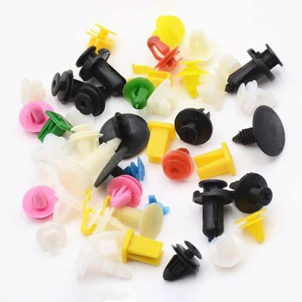 100-Piece: Universal Plastic Car Clips