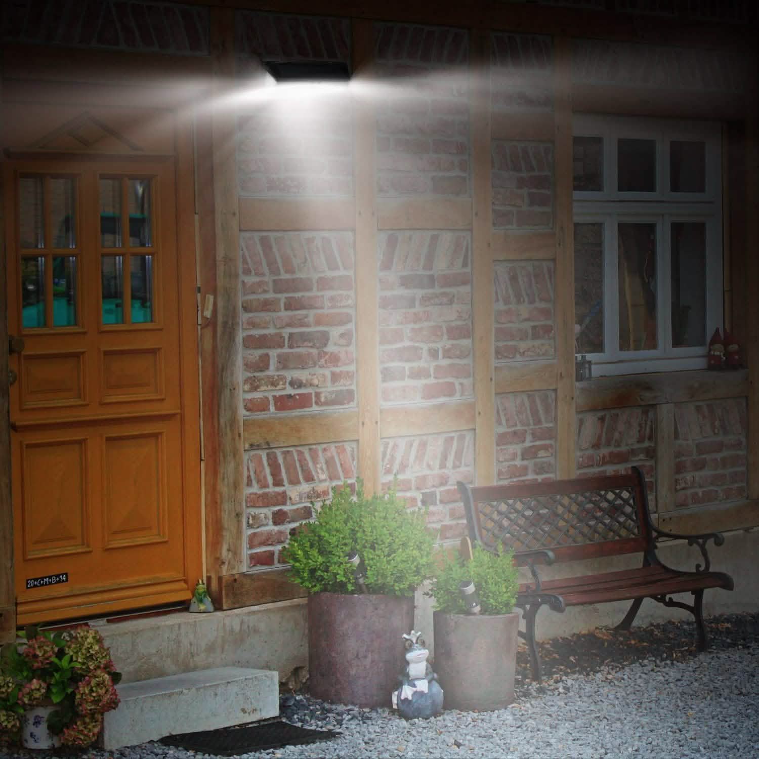 118 LEDs Solar Wall Light Outdoor Motion Sensor Lamp