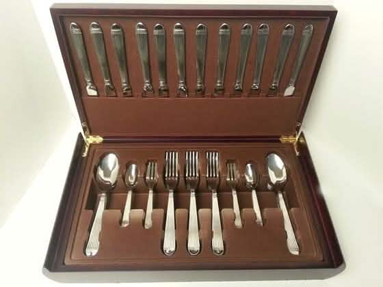12 Setting 72-Piece: Guy Degrenne Flatware Set