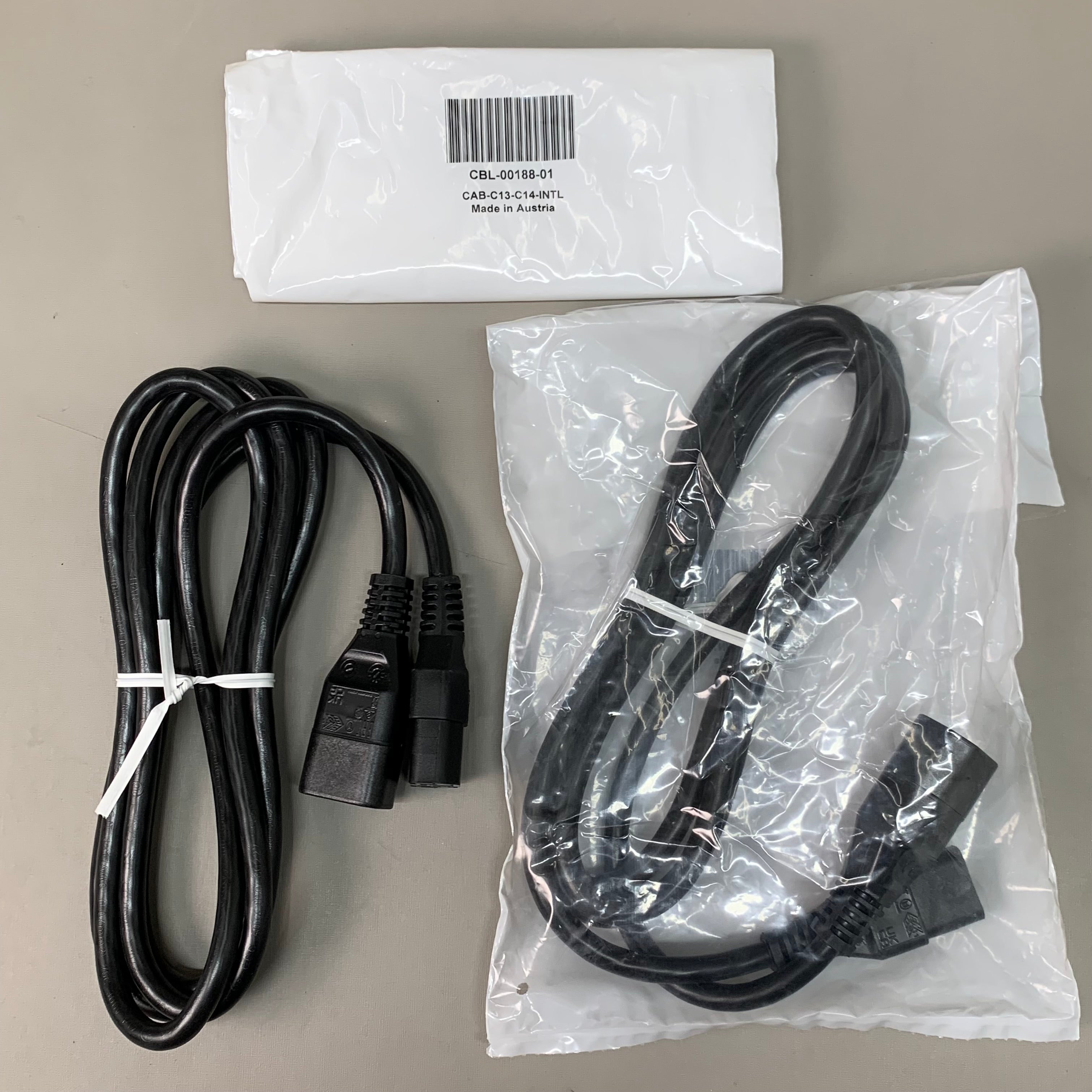 ARISTA Network Switch Back-to-Front Airflow 48-Port 1GE & 6-10GE SFP+ Uplinks (New)