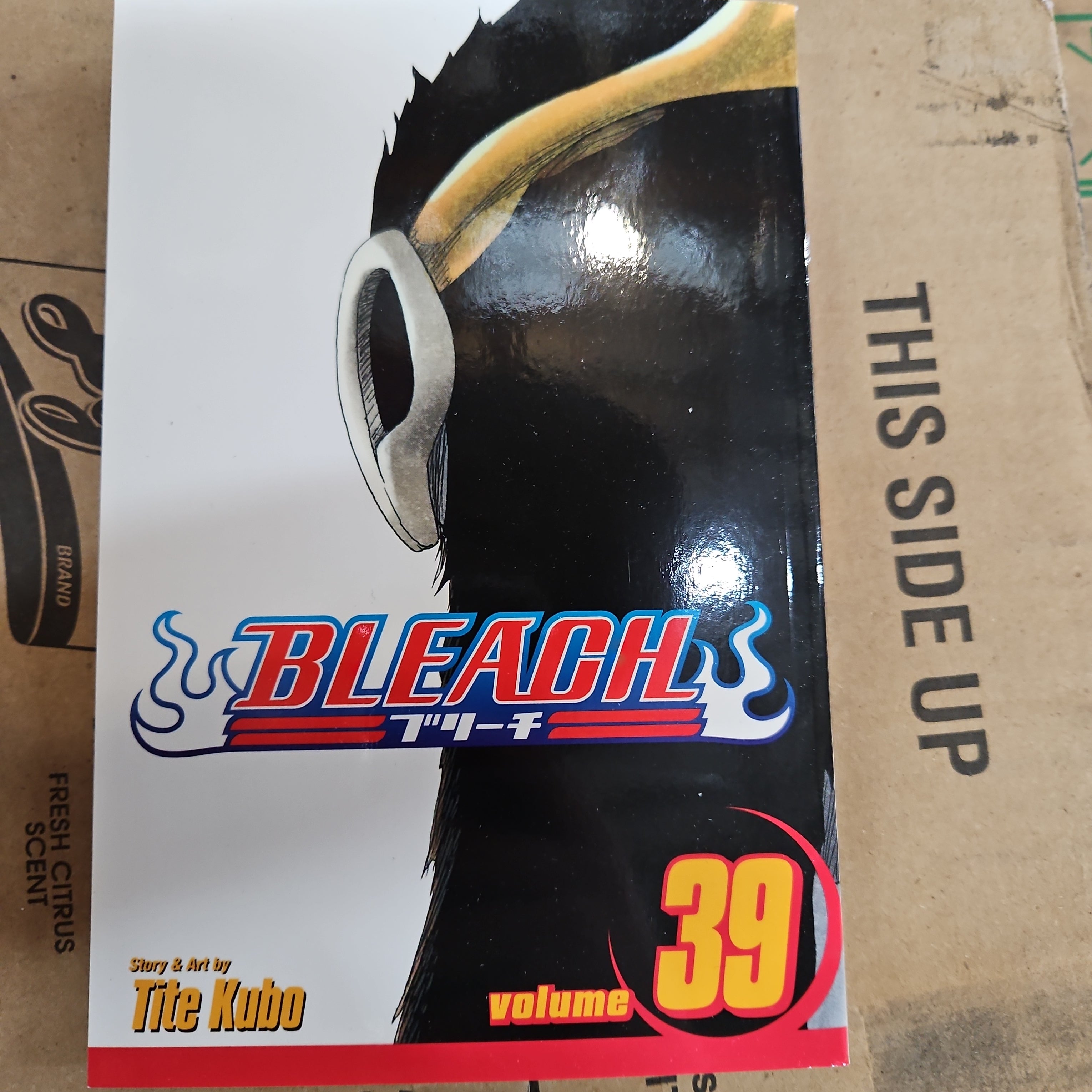 Bleach, Vol 39 by Tite Kubo Paperback (New)