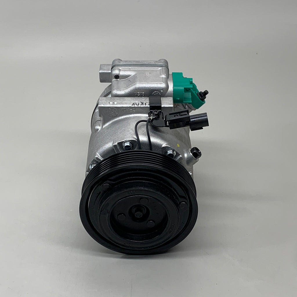 DENSO A/C Compressor With Clutch Silver/Black/Green 27722 471-6042