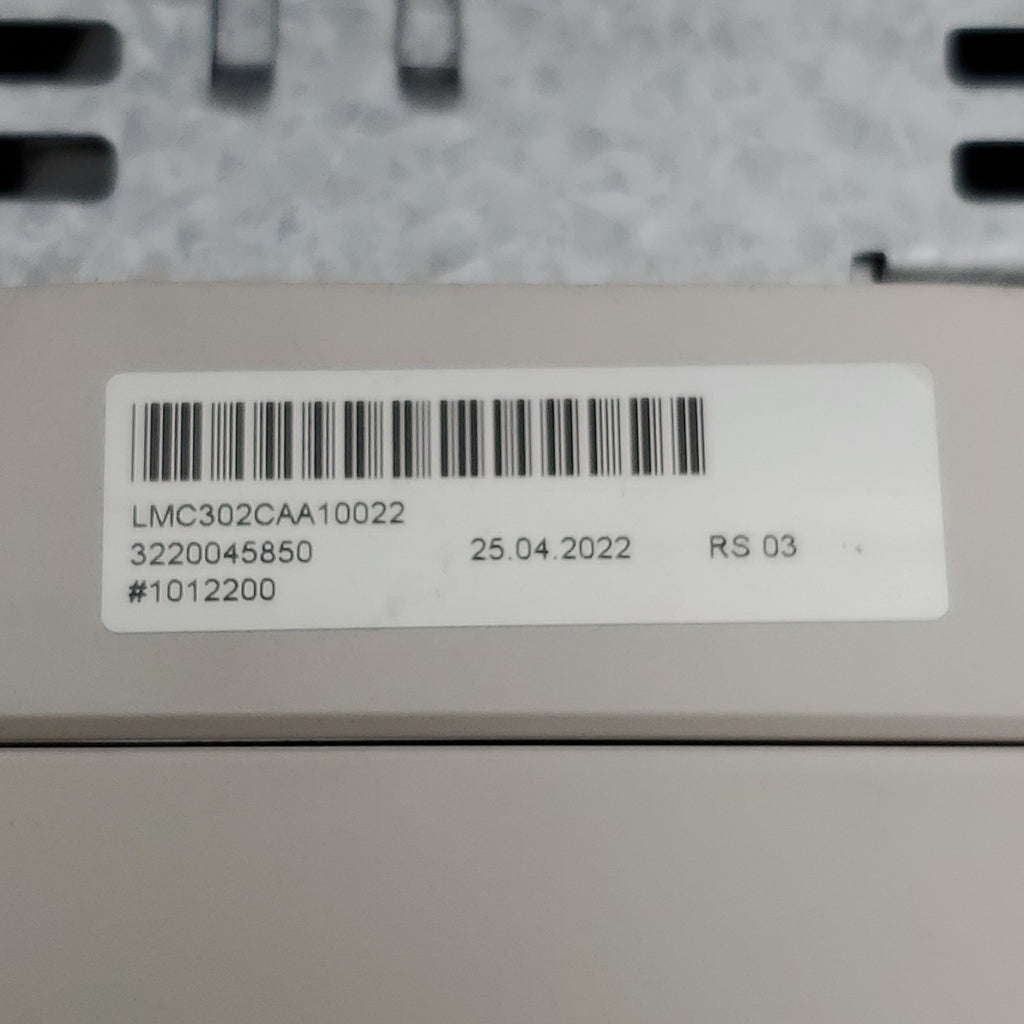SCHNEIDER ELECTRIC PacDrive LMC Pro2 w/ Cables LMC302CAA10022 (New Other)