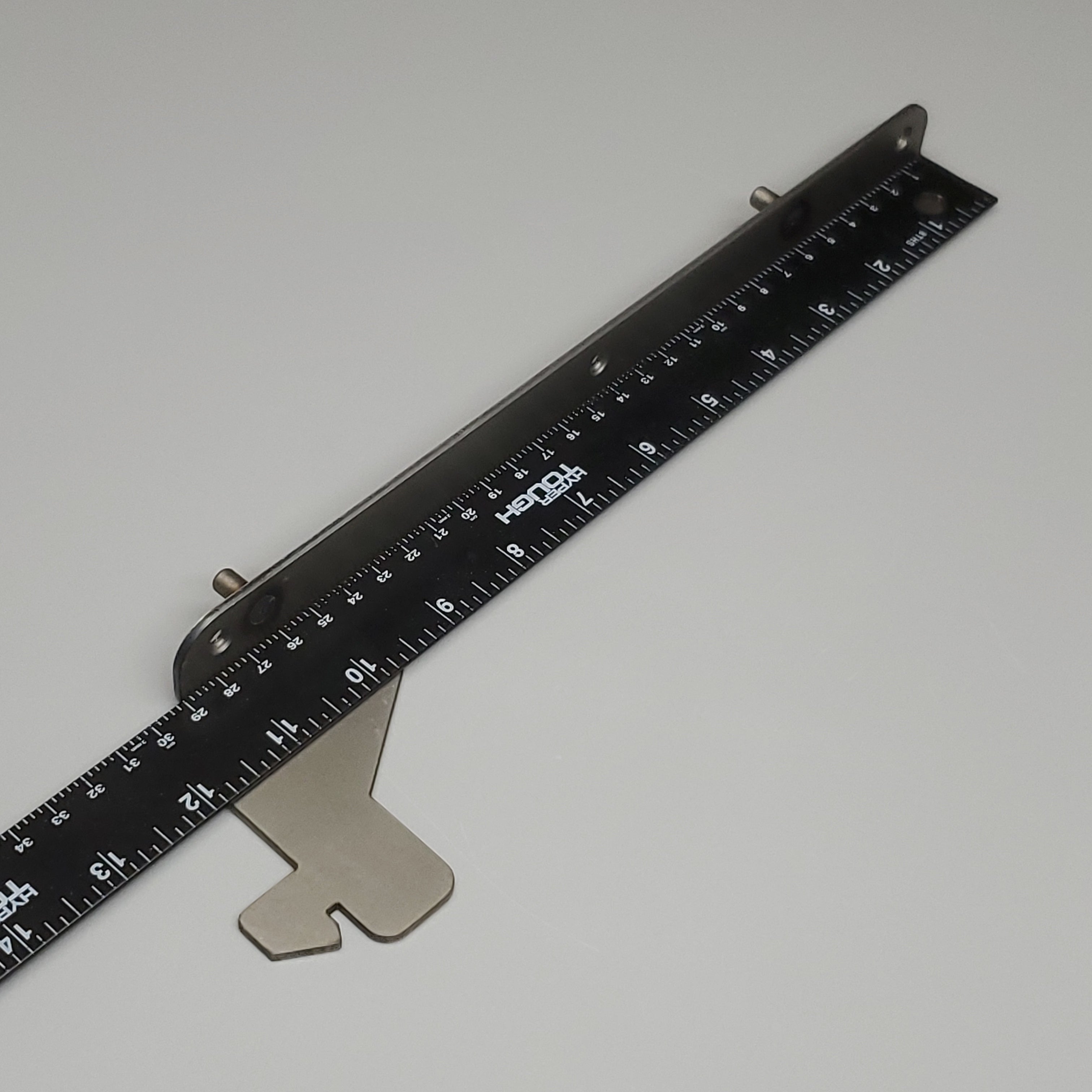 ZA@ GRAND + BENEDICTS Workhorse Shelf Brackets & Dividers 943-WHSHLF-DIV2 (New)