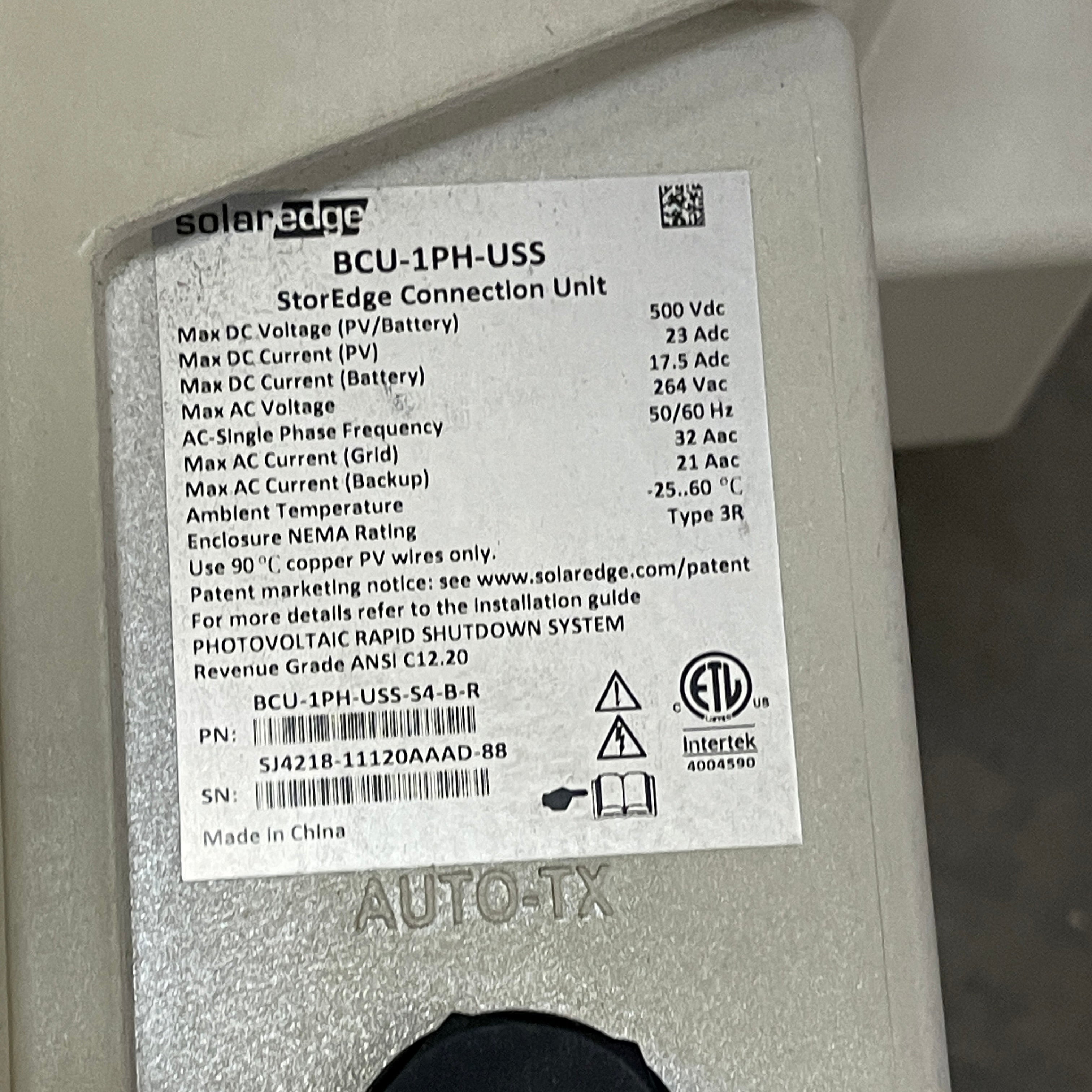 SOLAREDGE Storedge Inverter Equipment SE3800A & BCU-1PH-USS (For Parts, Not Tested)