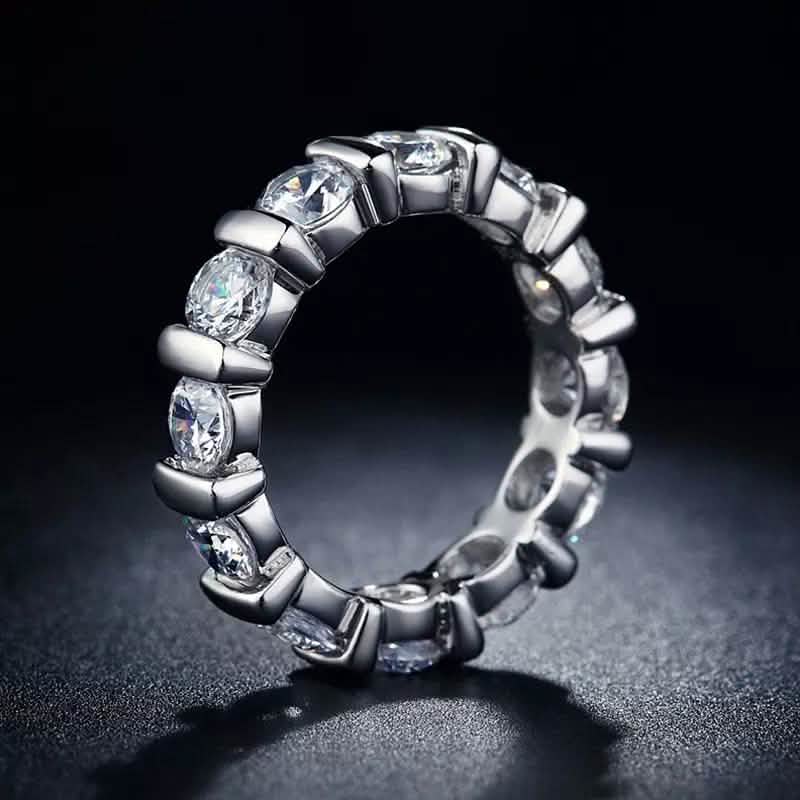 18k White Gold Round Cut Eternity Band