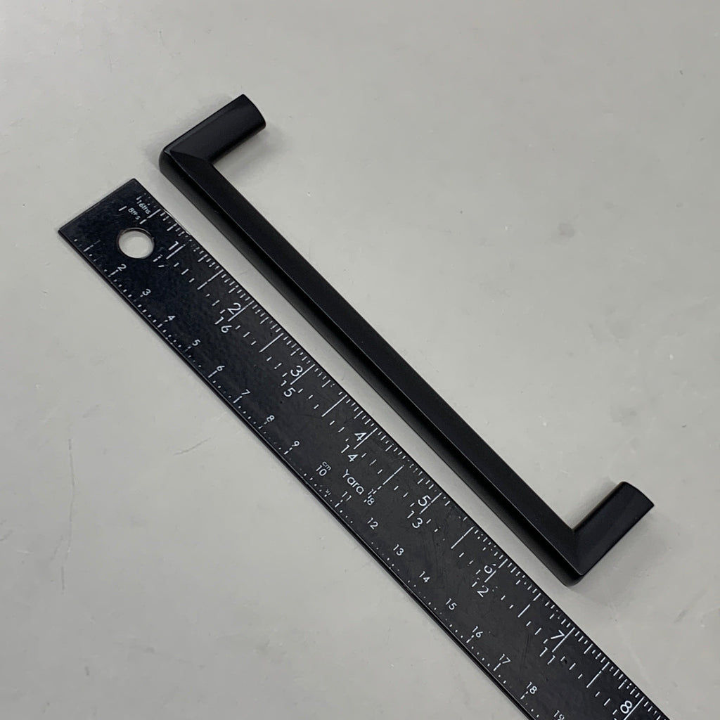 BERENSON (10 PACK) Metro 160mm CC Matte Black Pull Zinc 4121-1055-P
