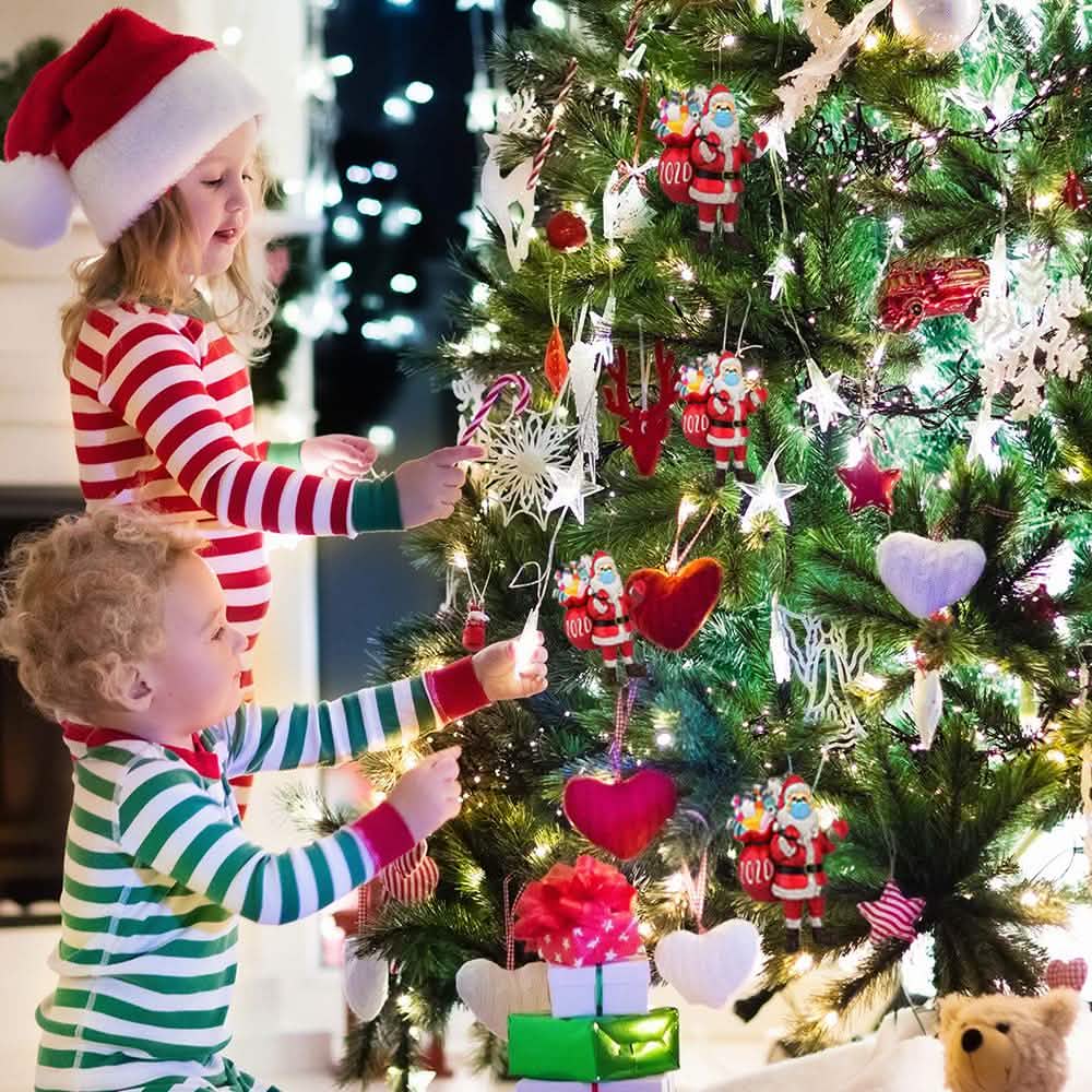 2020 Quarantine Survivor Santa Claus Christmas Ornaments Wearing Mask And Carrying All Essentials