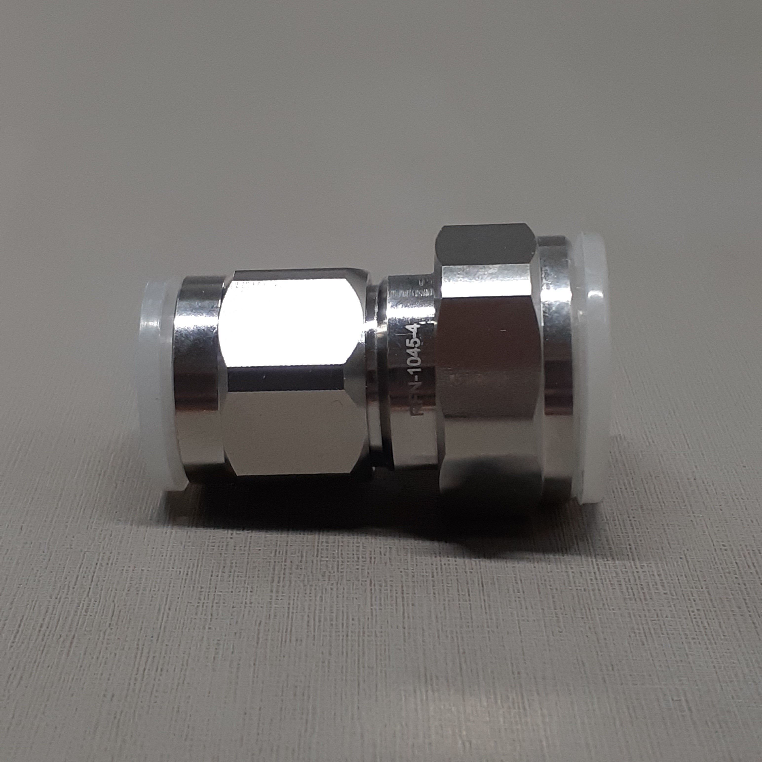 RF INDUSTRIES Adapter; N Male To 4.1/9.5 Male; White Bronze Body Plating RFN-1045-4 (New)