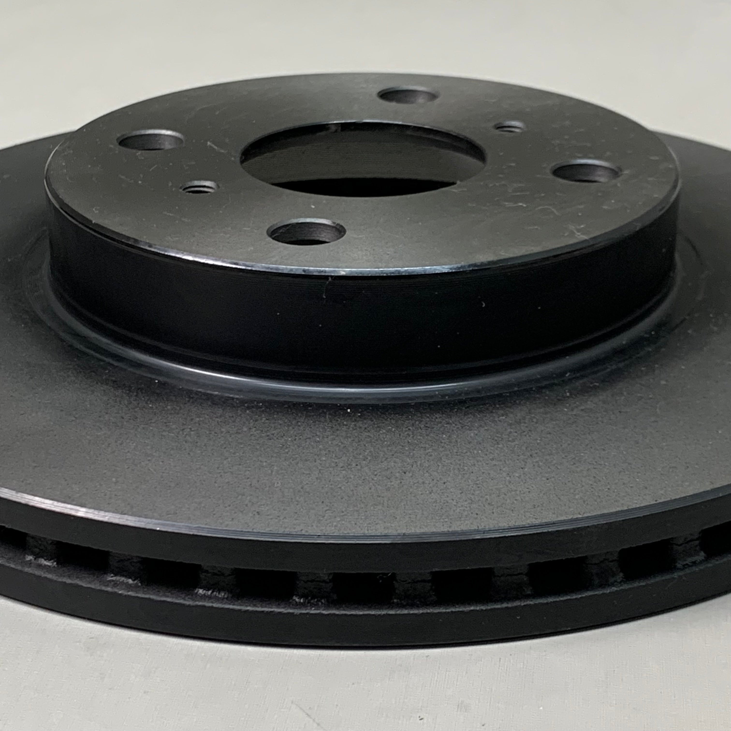 BECK ARNLEY Disc Brake Rotor for Toyota Prius C 1.5L L4 Full Hybrid EV-Gas 083-3028
