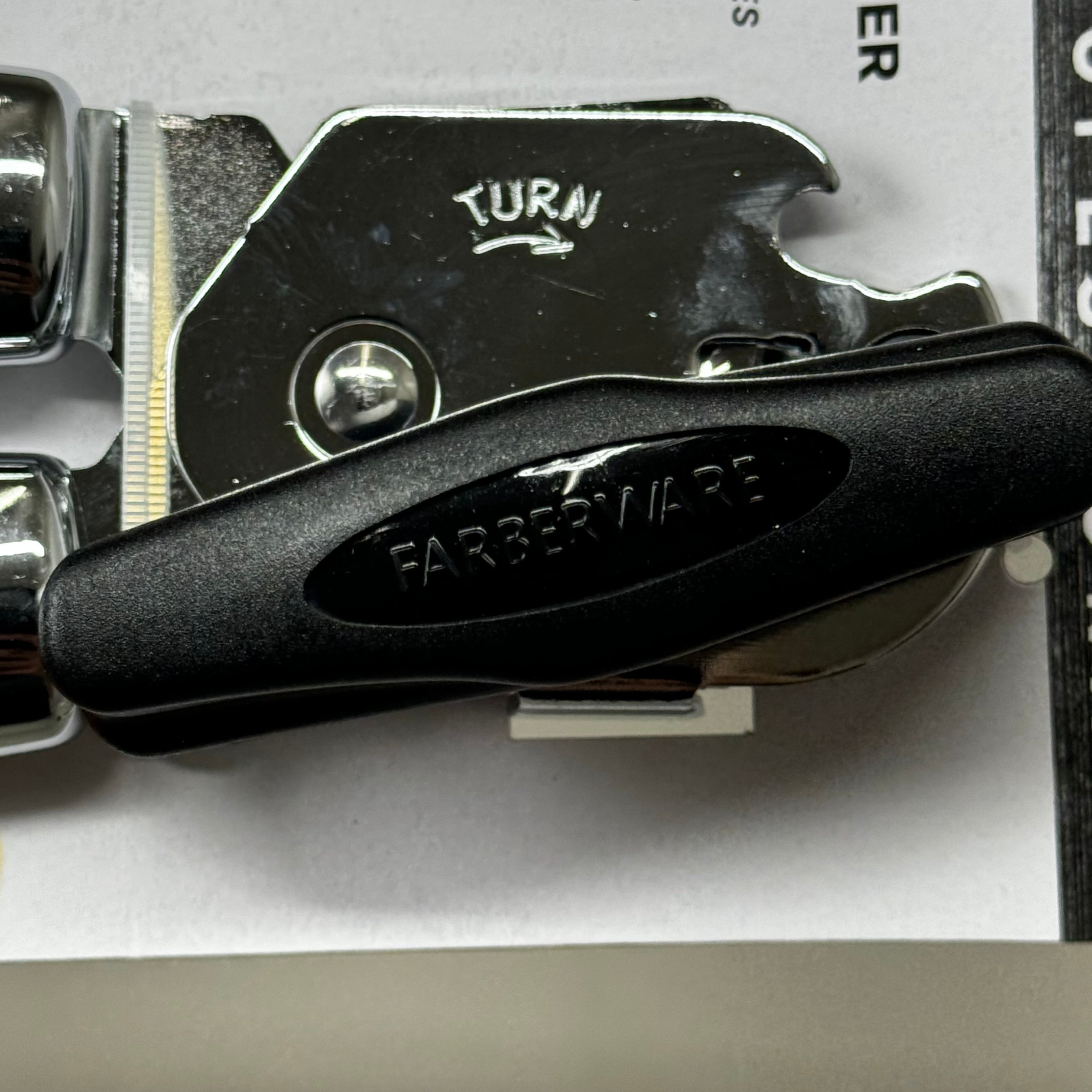 FARBERWARE Professional Can Opener w/Built in Bottle Opener 83036-93