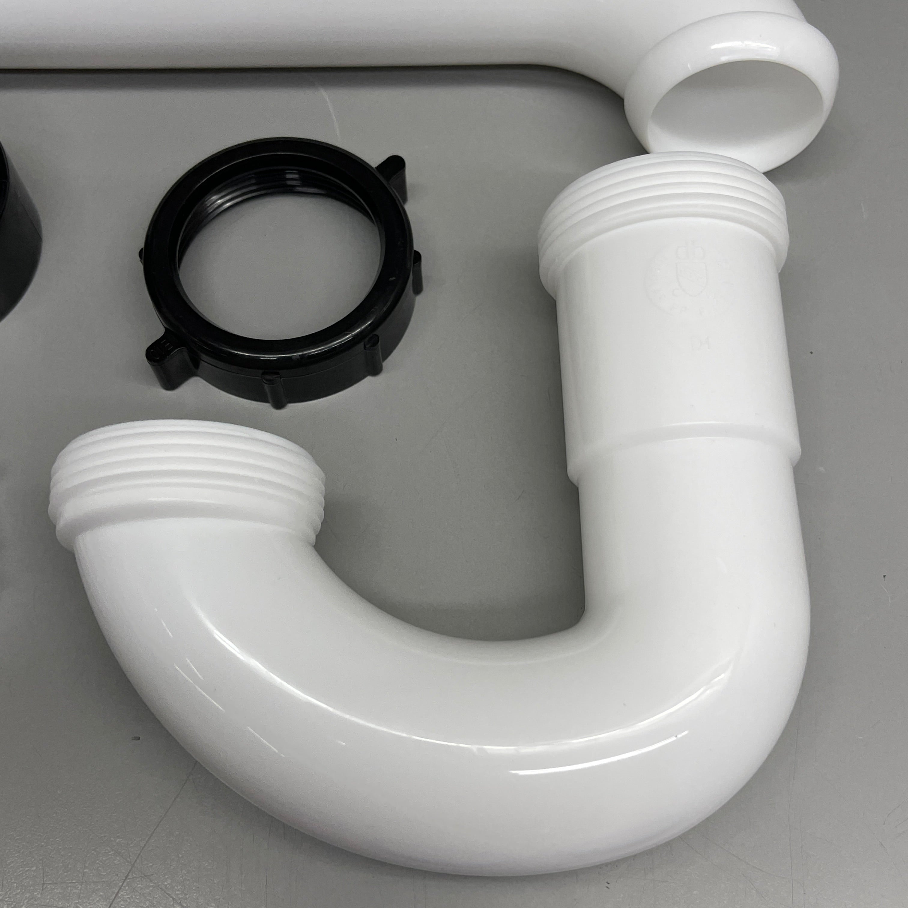 DB DEARBORN 1-1/2” P-Trap w/ Threaded ABS Adapter White P9704AB