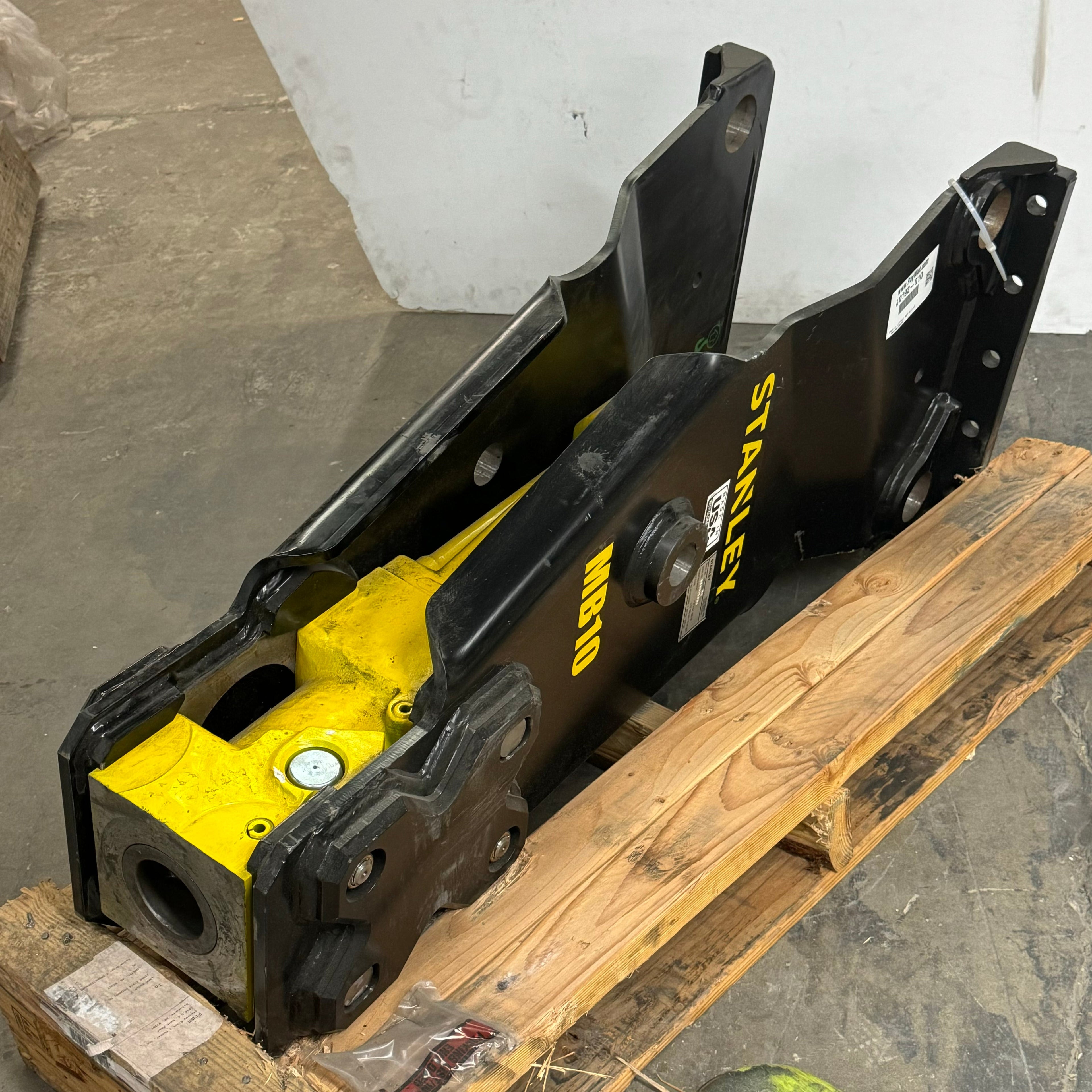 STANLEY Mounted Hydraulic Breaker 4-Position Cradle Bracket MB10E00