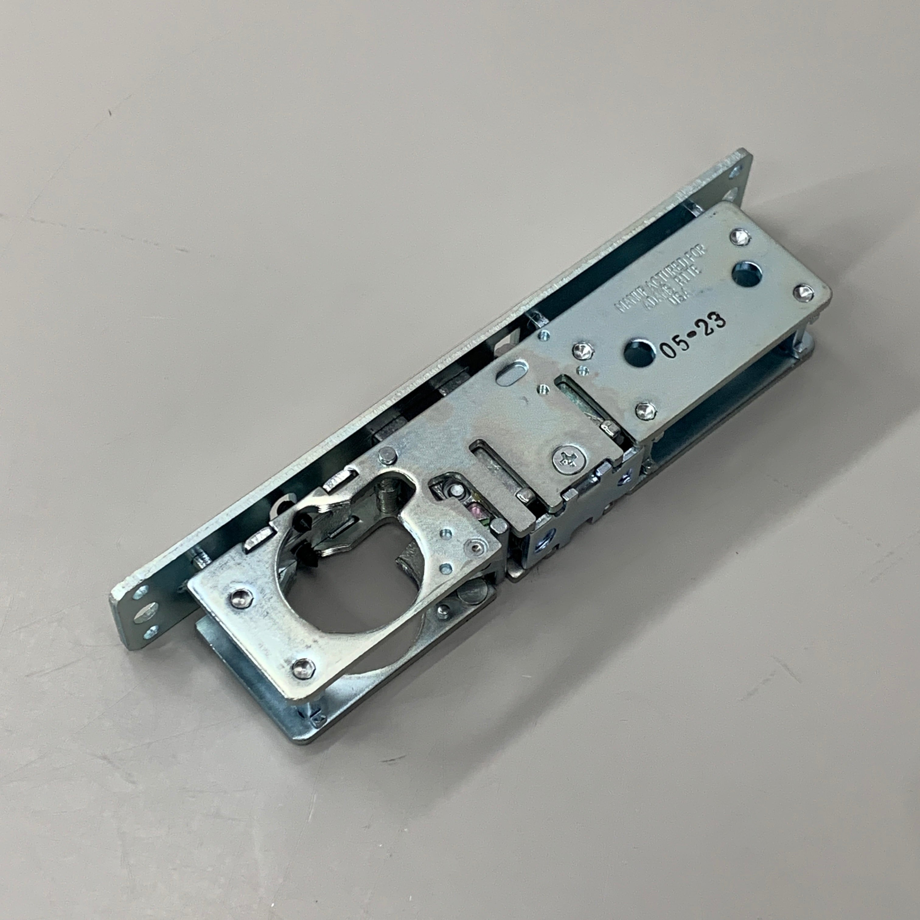 ADAMS RITE 4511 Standard Duty Deadlatch Narrow Stile Latch Lock 4511-36-201-628