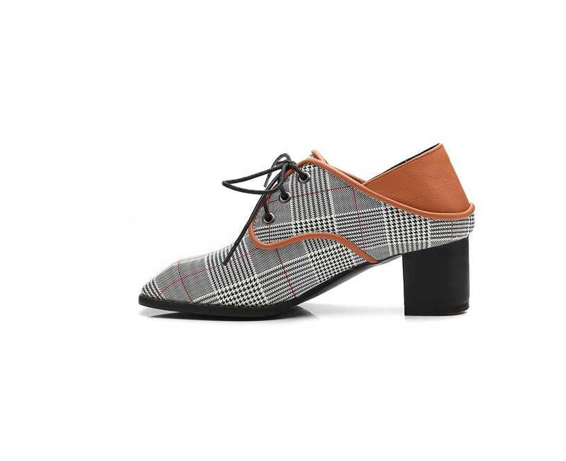Spring new single shoes women wear lazy shoes with thick with laced cloth British wind wild women shoes