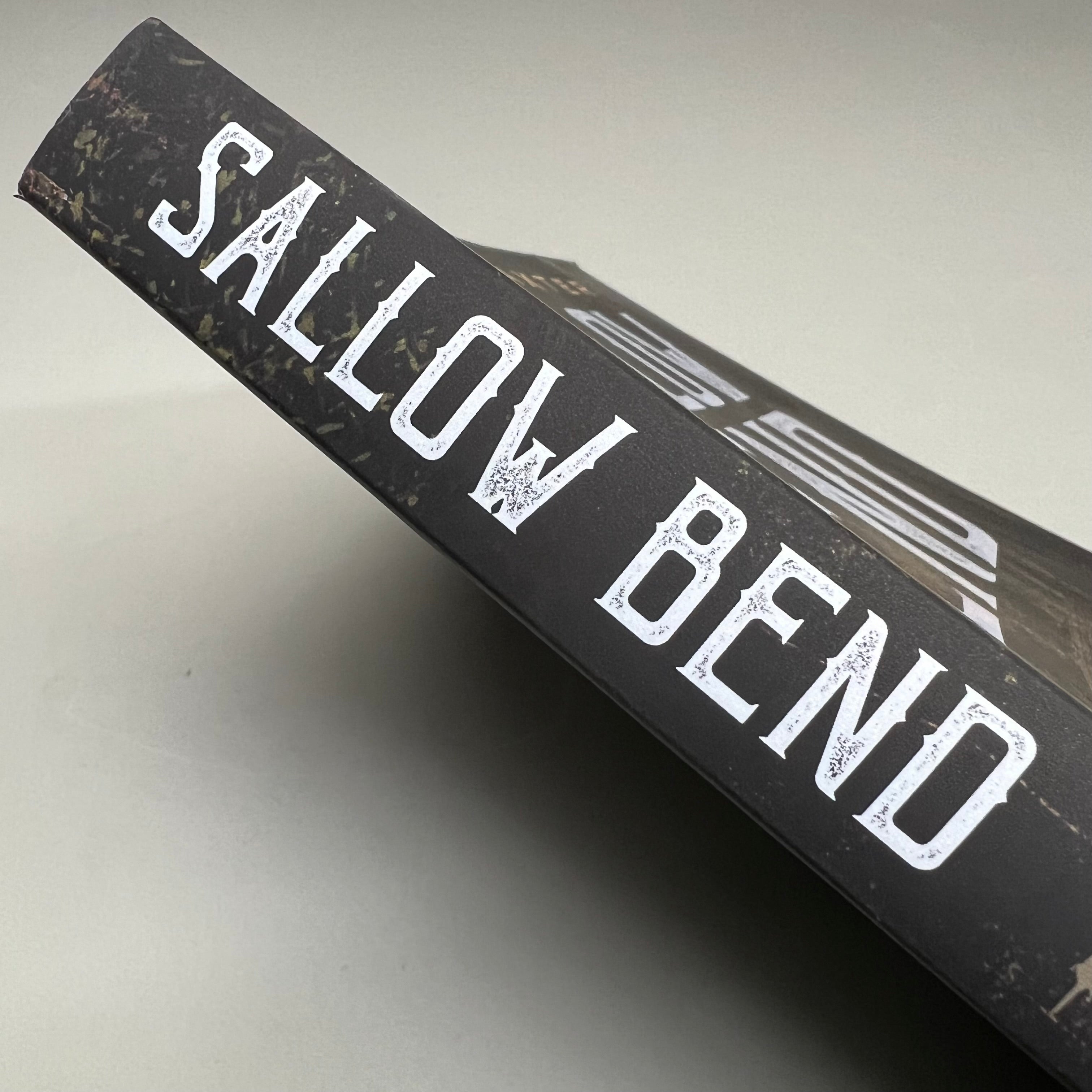 SALLOW BEND By Alan Baxter Paperback A Thriller Book