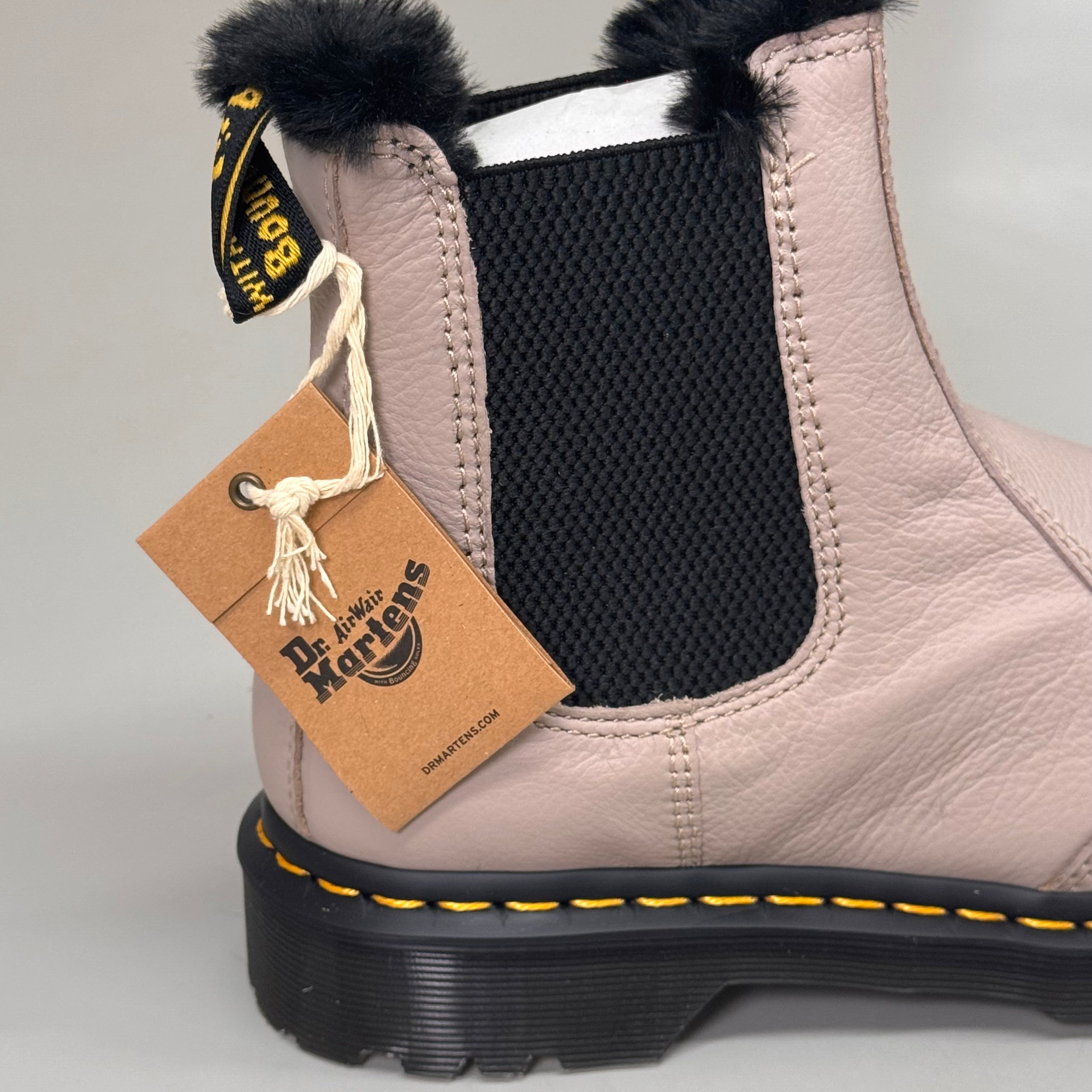 DR MARTENS Leonore Faux Fur-Lined Virgina Leather Boots SZ 9 Vintage Taupe