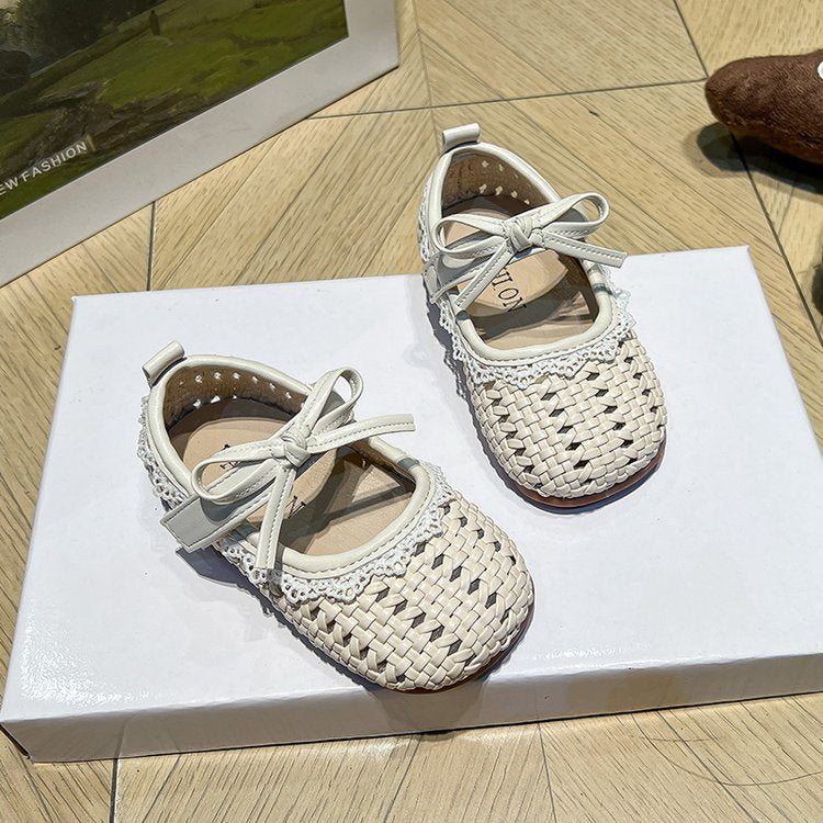 Children's Fashion Hollow Princess Shoes Summer New Style Girls' Soft Bottom Hollow Baotou Little Girls' Anti Slip Sandals