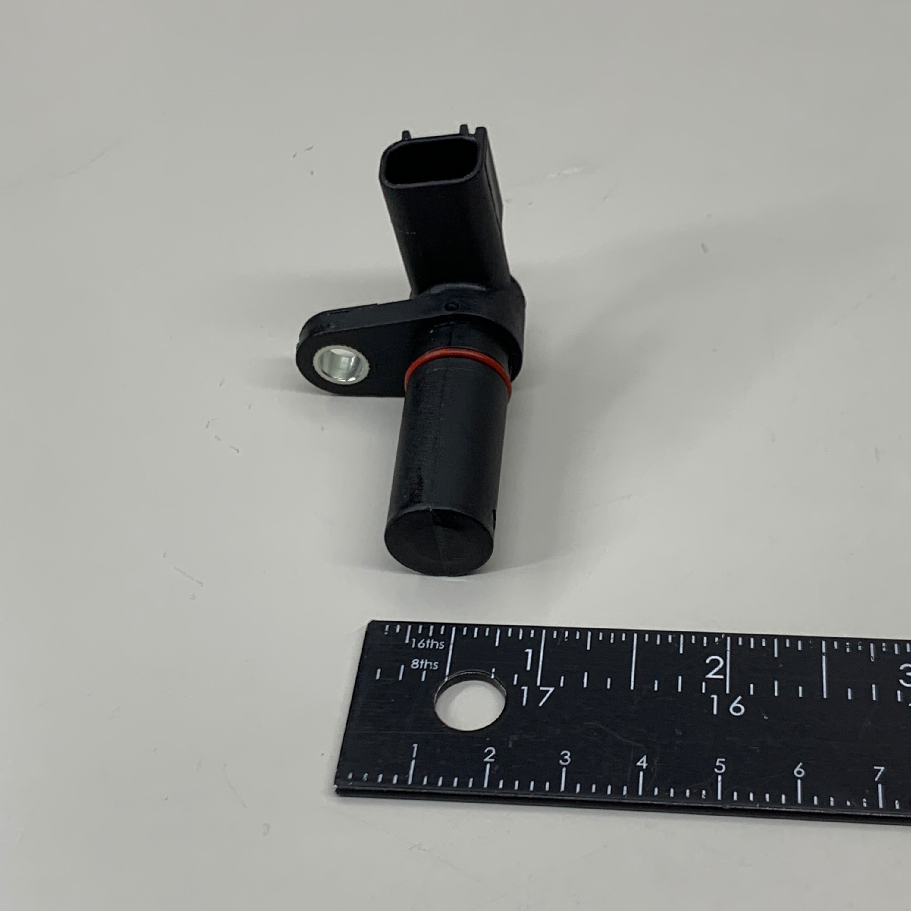 DENSO Oval Engine Camshaft Position Sensor 196-6006