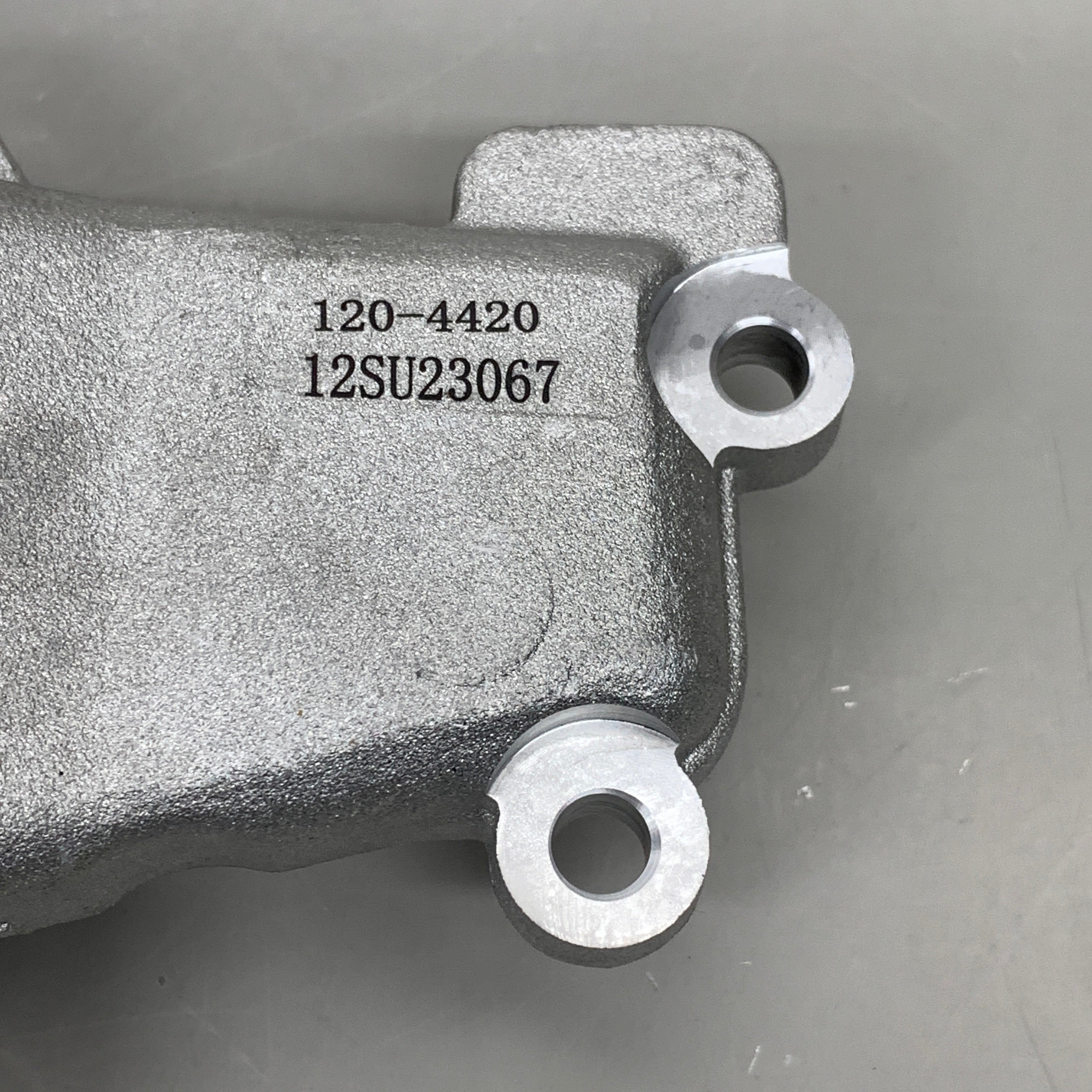 GMB Engine Water Pump for Chrysler/Dodge/Volkswagen Vehicles 188580 120-4420