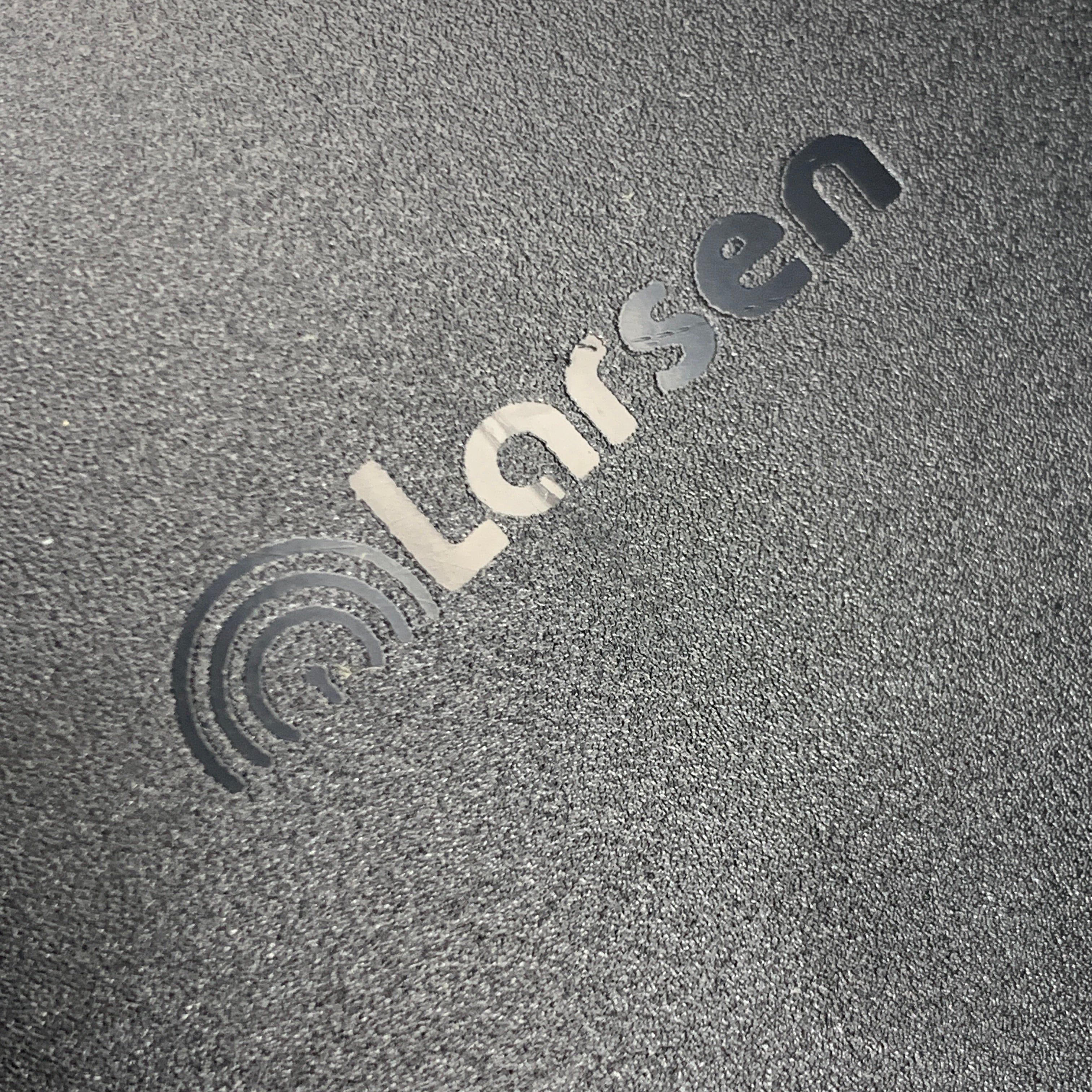 PULSE Black Low Profile Unity Gain Antenna For a 490-512 MHz LP490NMO