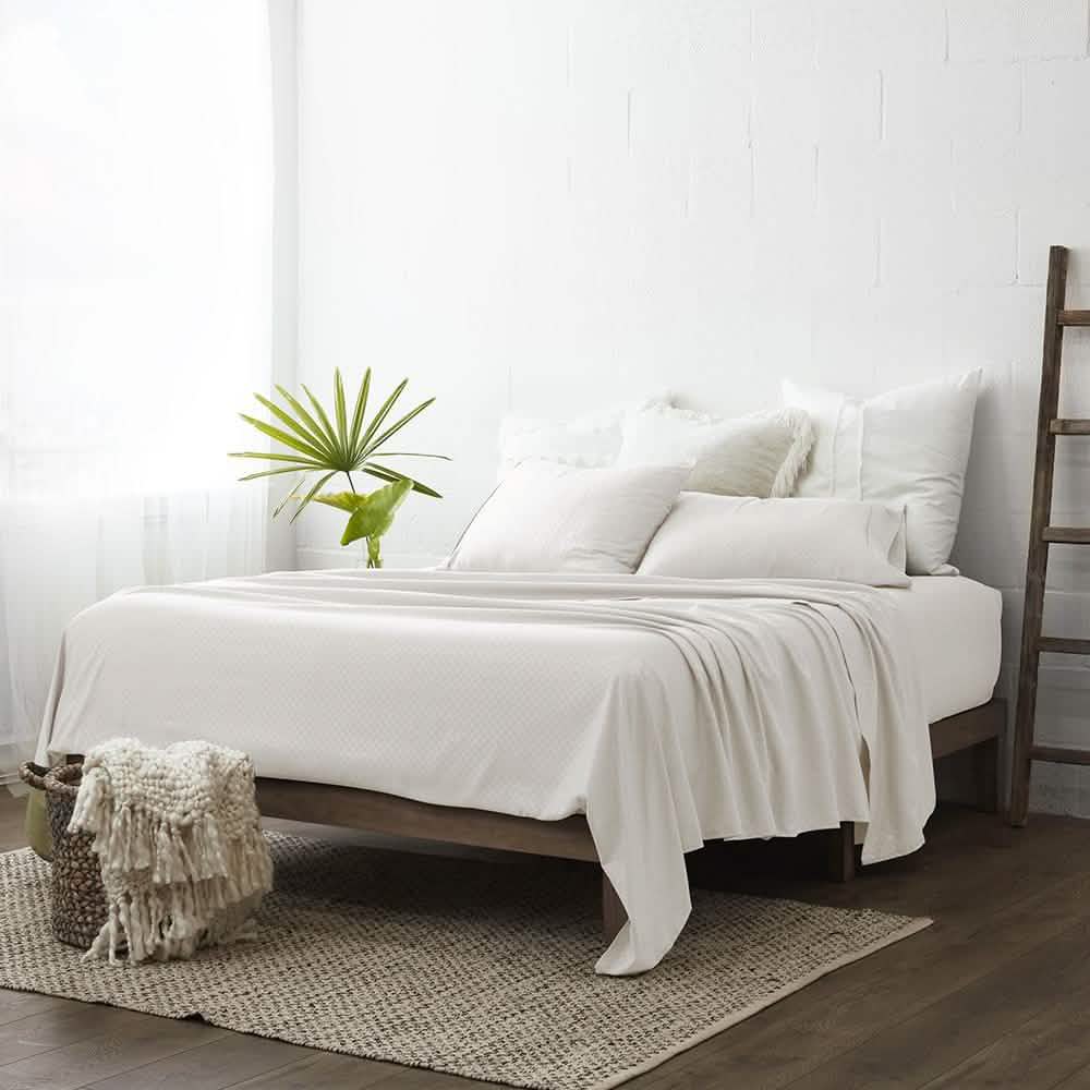 4-Piece: Checkered Embossed Sheet Set
