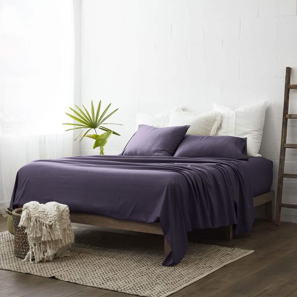 4-Piece: Checkered Embossed Sheet Set
