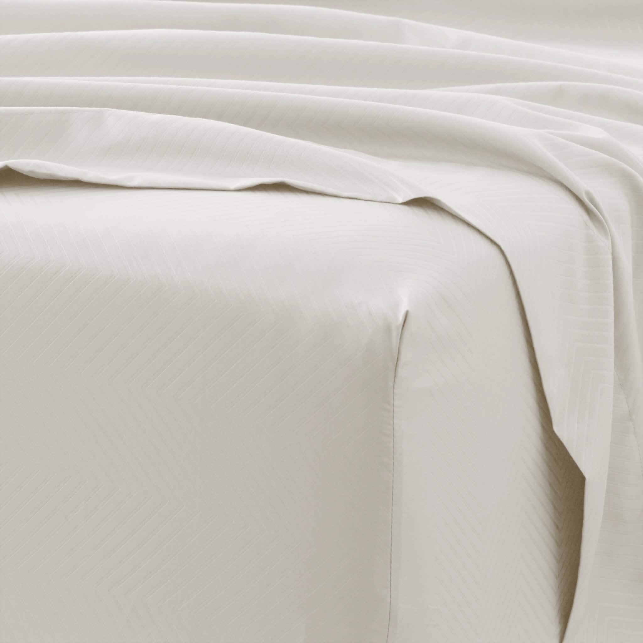 4-Piece: Chevron Embossed Sheet Set