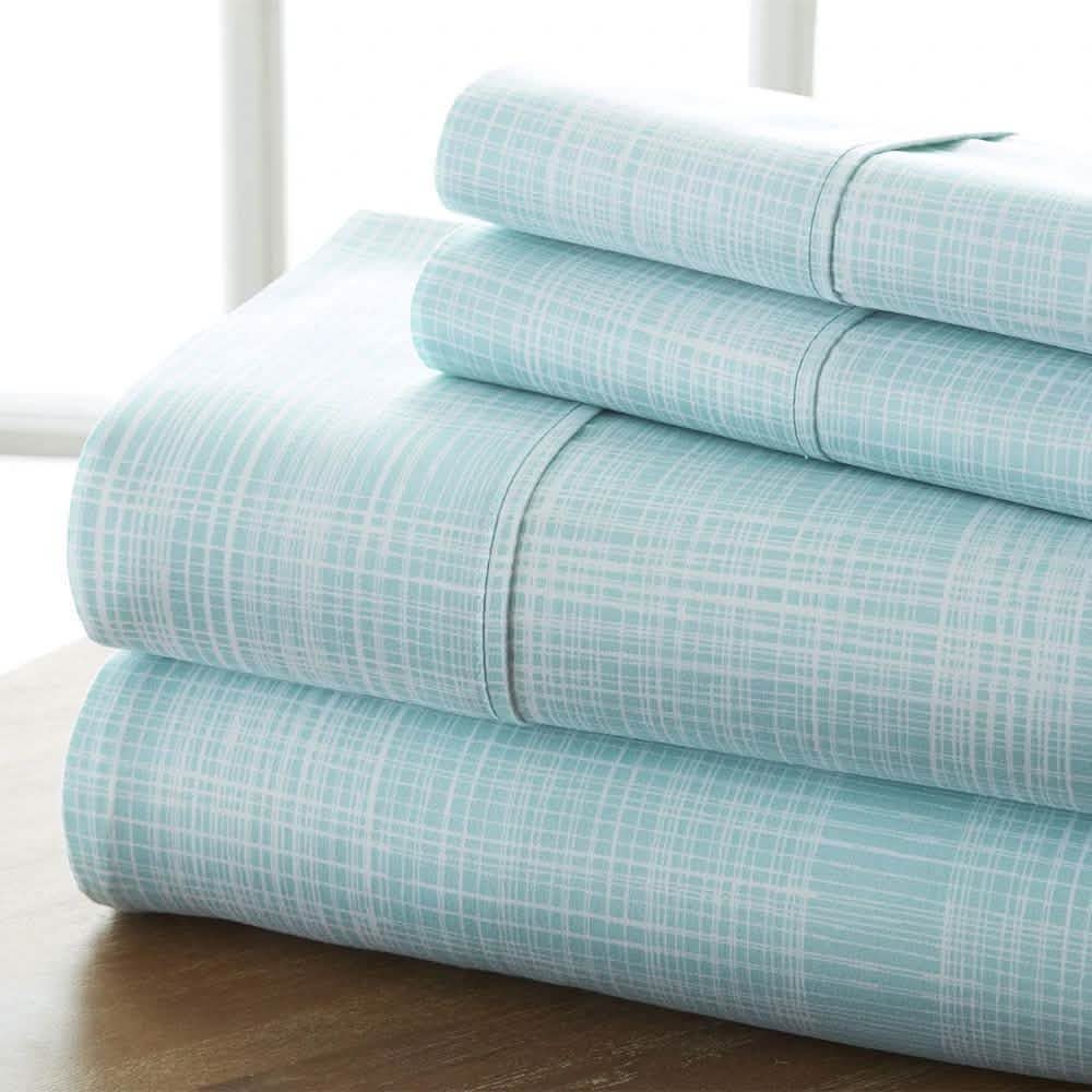 4-Piece Set: Thatch Patterned Hypoallergenic Deep Pocket Sheet Set