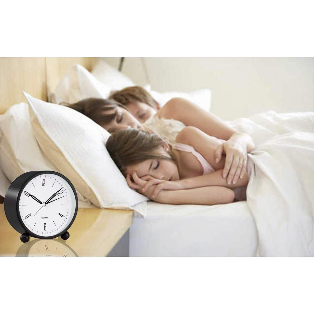 4" Super Silent Non Ticking Analog Alarm Clock with Night Light
