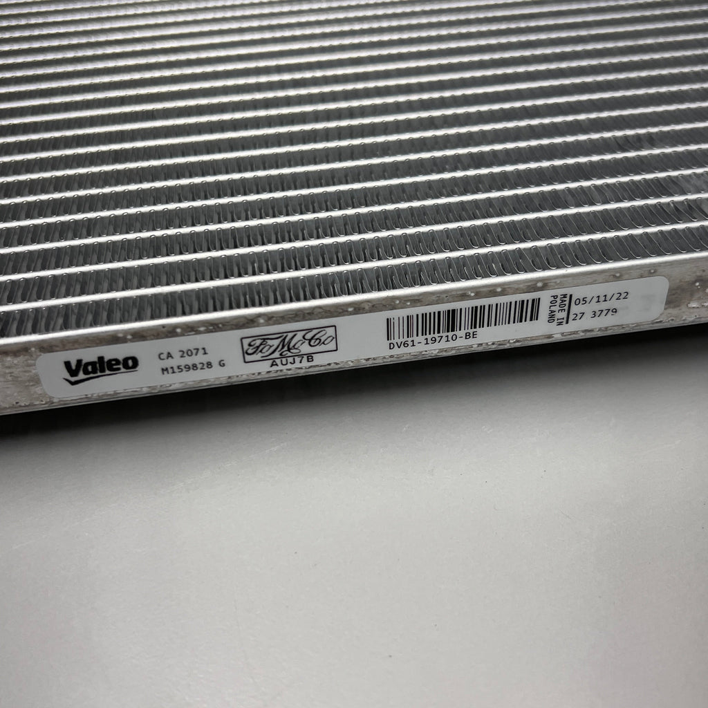 FORD Motorcraft YJ-686 1X A/C Condenser DV6Z-19712-E OEM (New)