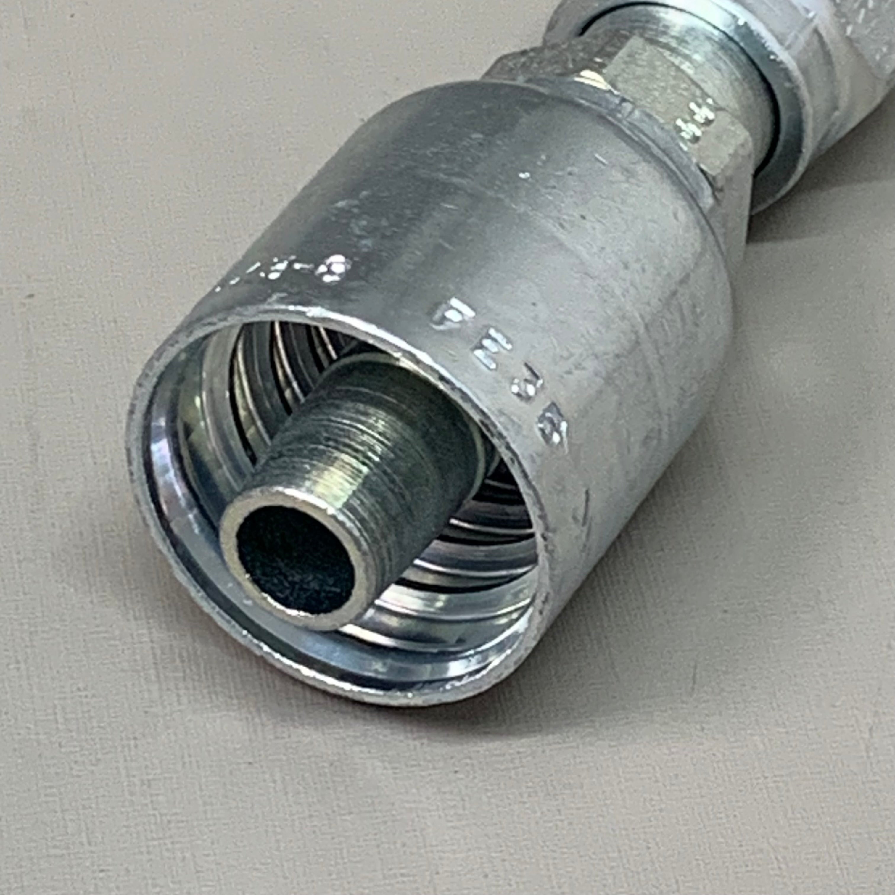 PARKER (2PACK) Hydraulic Hose Female Seal-LOK Swivel 1/2" x 1/2" Steel KP80038