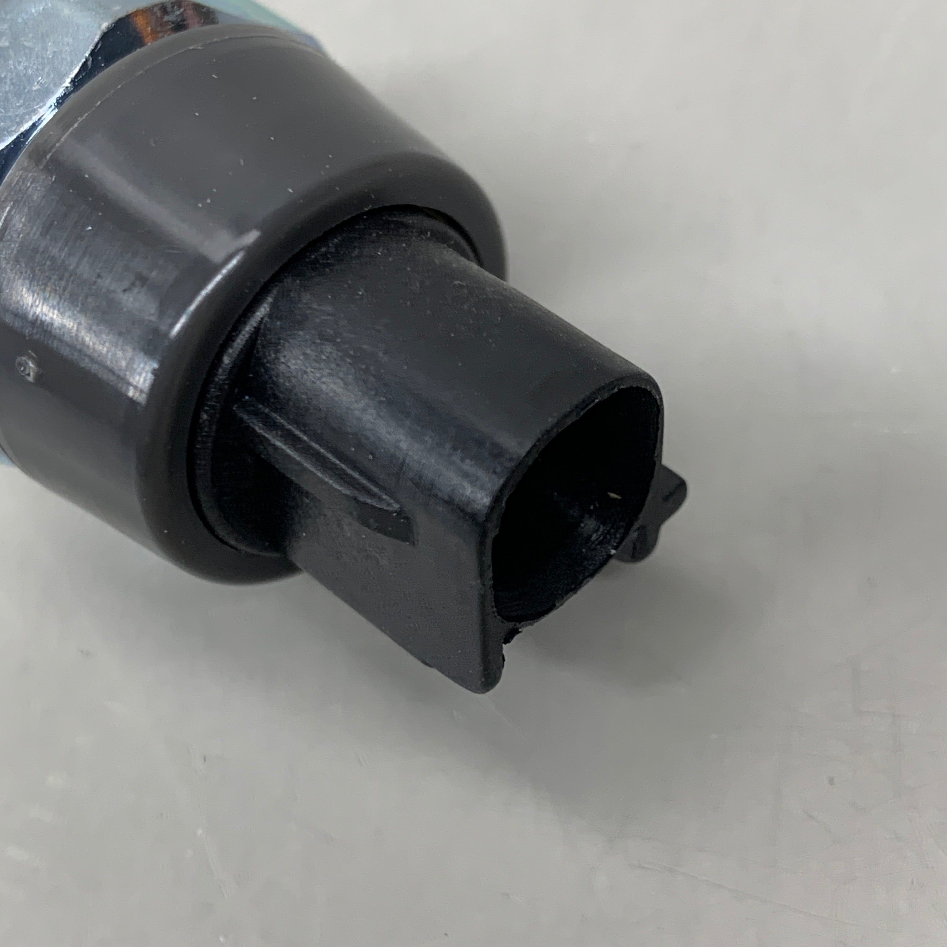 BECK ARNLEY Engine Oil Pressure Switch for Subaru Vehicles 201-1954