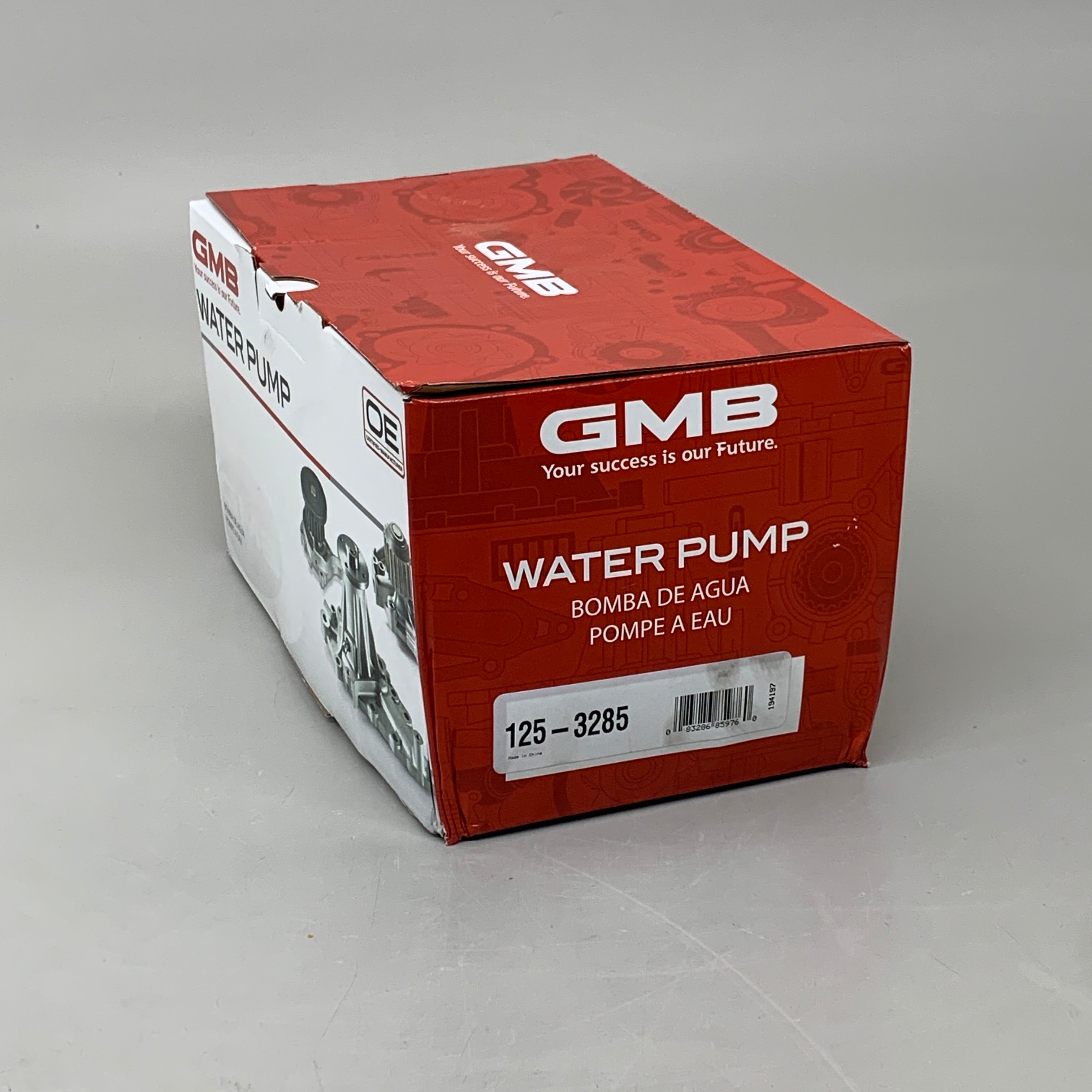GMB Engine Water Pump for Mobility/Ford Vehicles 194197 125-3285