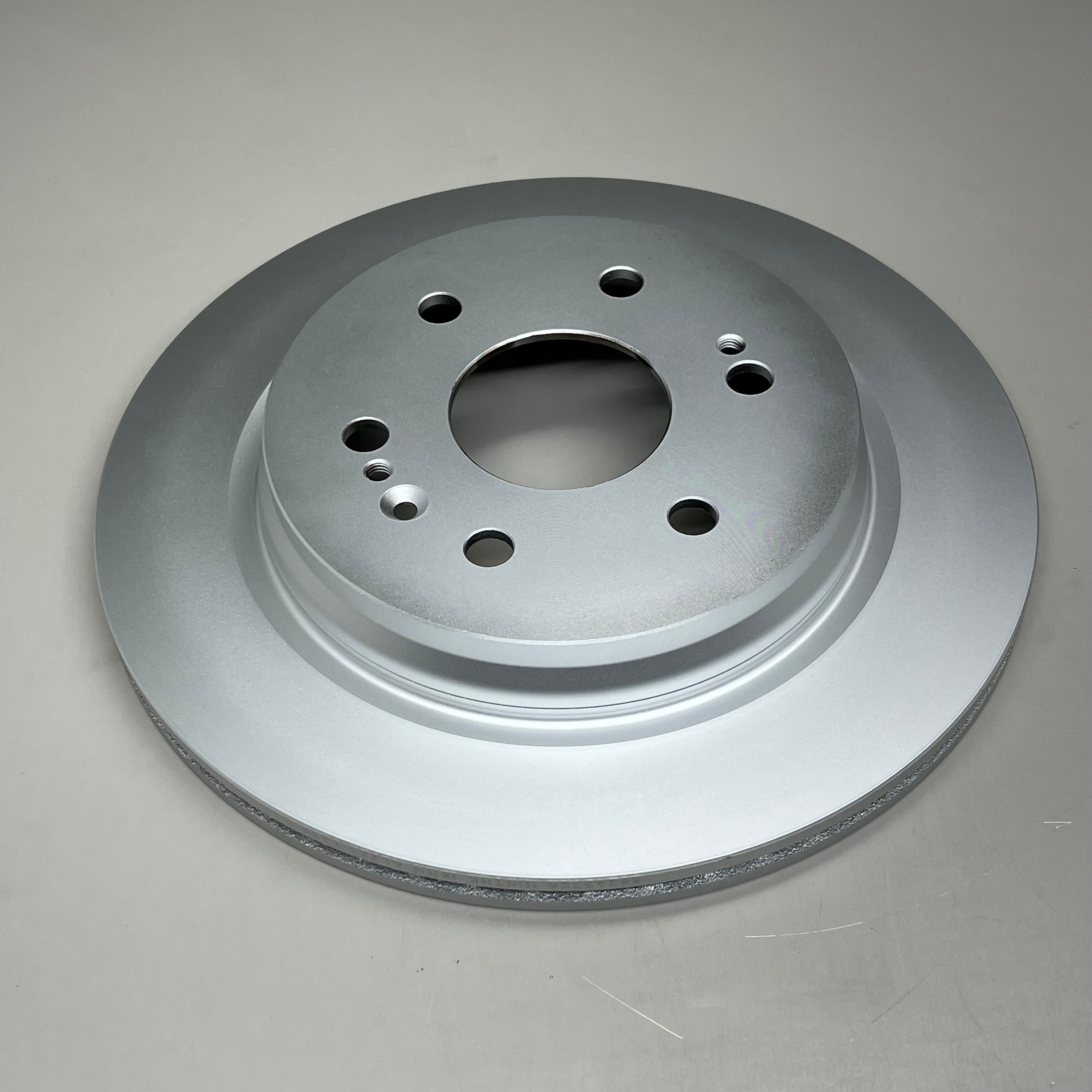 ADAPTIVE ONE Vented Cast Iron Poly Coated Rotor Cadillac/Chevrolet/GMC 882457CR