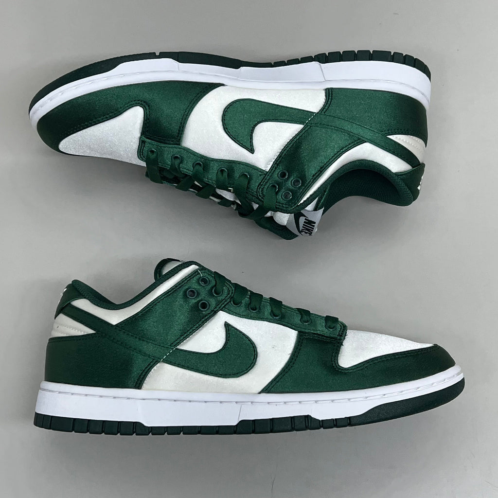 NIKE Dunk Low Satin ESS SNKR Sz Women's 5.5 Men's 4 White/Team Green DX5931100