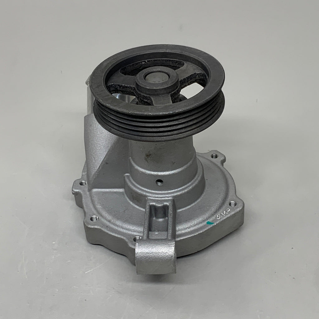 GMB Engine Water Pump for Mercury/Ford Vehicles 194197 125-5615