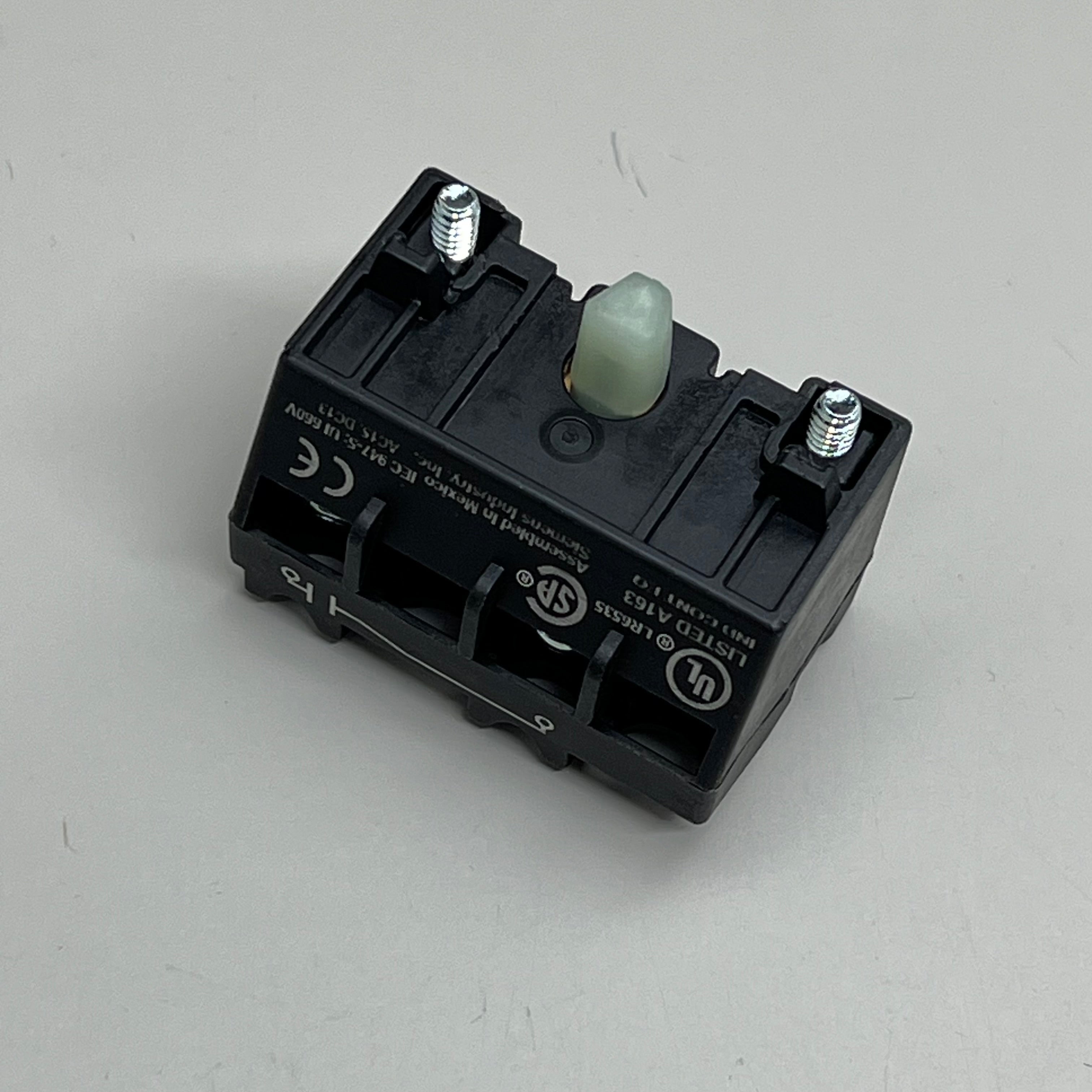 SIEMENS (2 PACK) Accessory Contact Block Kit 1 Contact Element Screw Terminal 52BAK