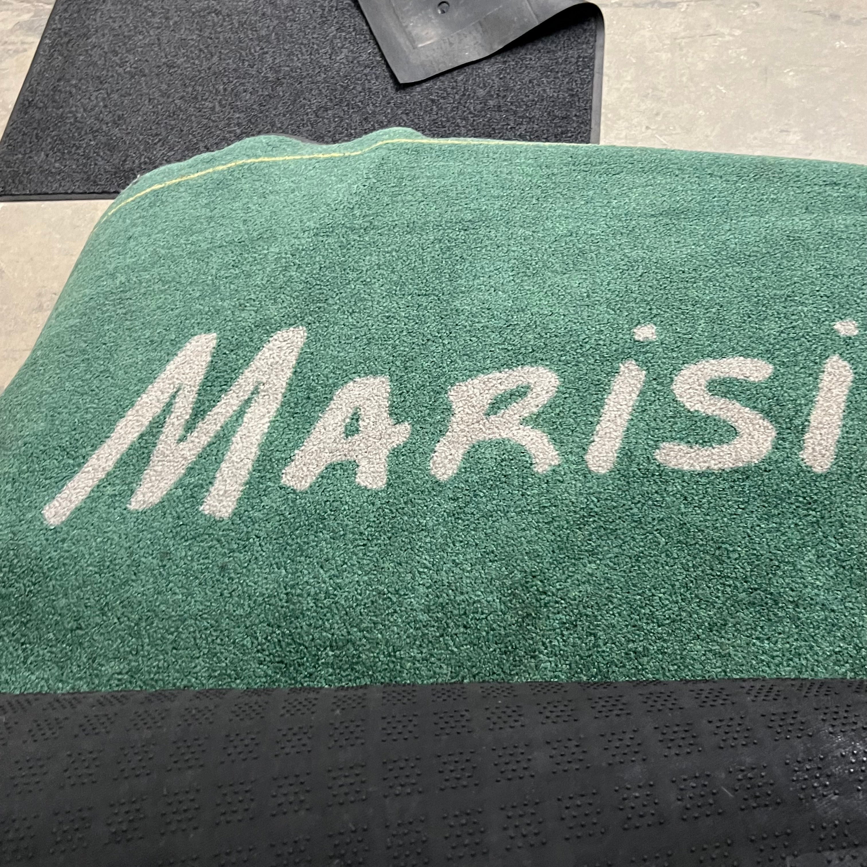 Z@ PRUDENTIAL Commercial Office Mat / Rug Size & Color Varies LOCAL PICKUP ONLY Qty: 1 (Pre-Owned, AS-IS)