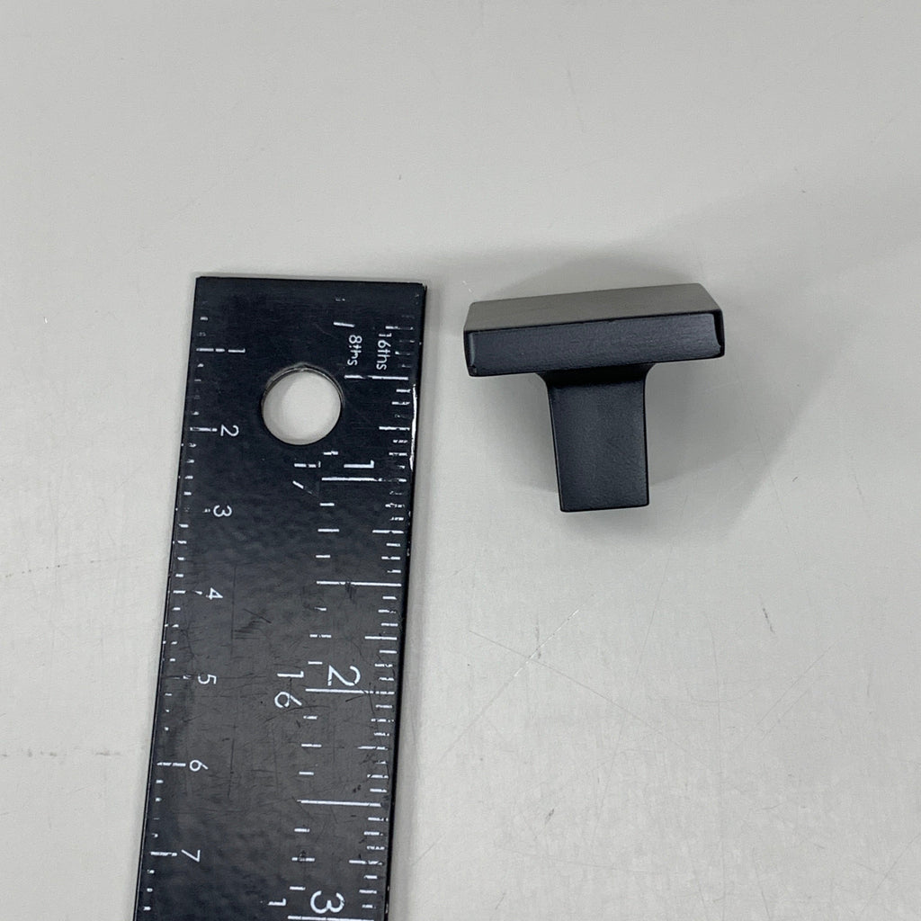 BERENSON (25 PACK) Contemporary Advantage One Square Knob Matte Black 0951-1055-P