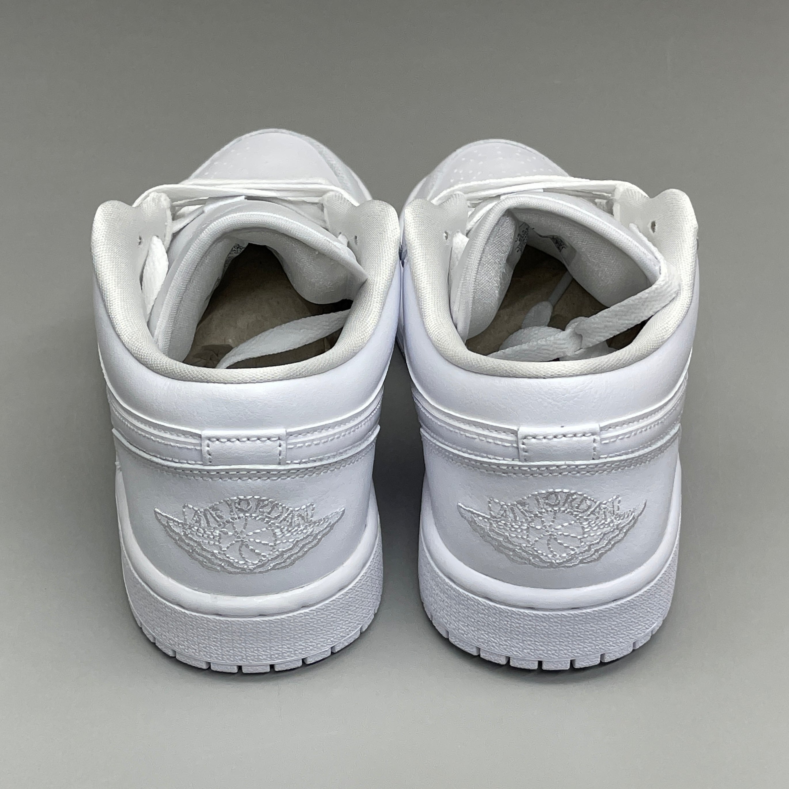 NIKE AIR JORDAN 1 Low Triple White Women's Sz 6.5 DV0990-111 (New in Box)